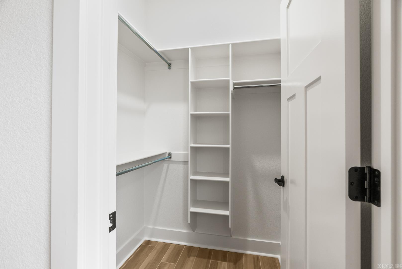 2333 Lakewood Circle