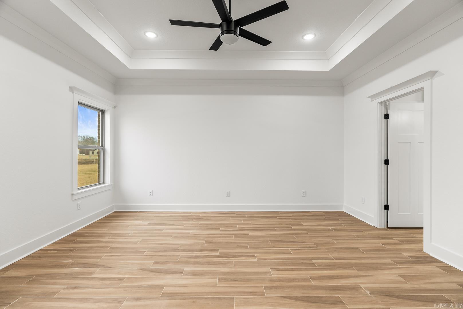 2333 Lakewood Circle