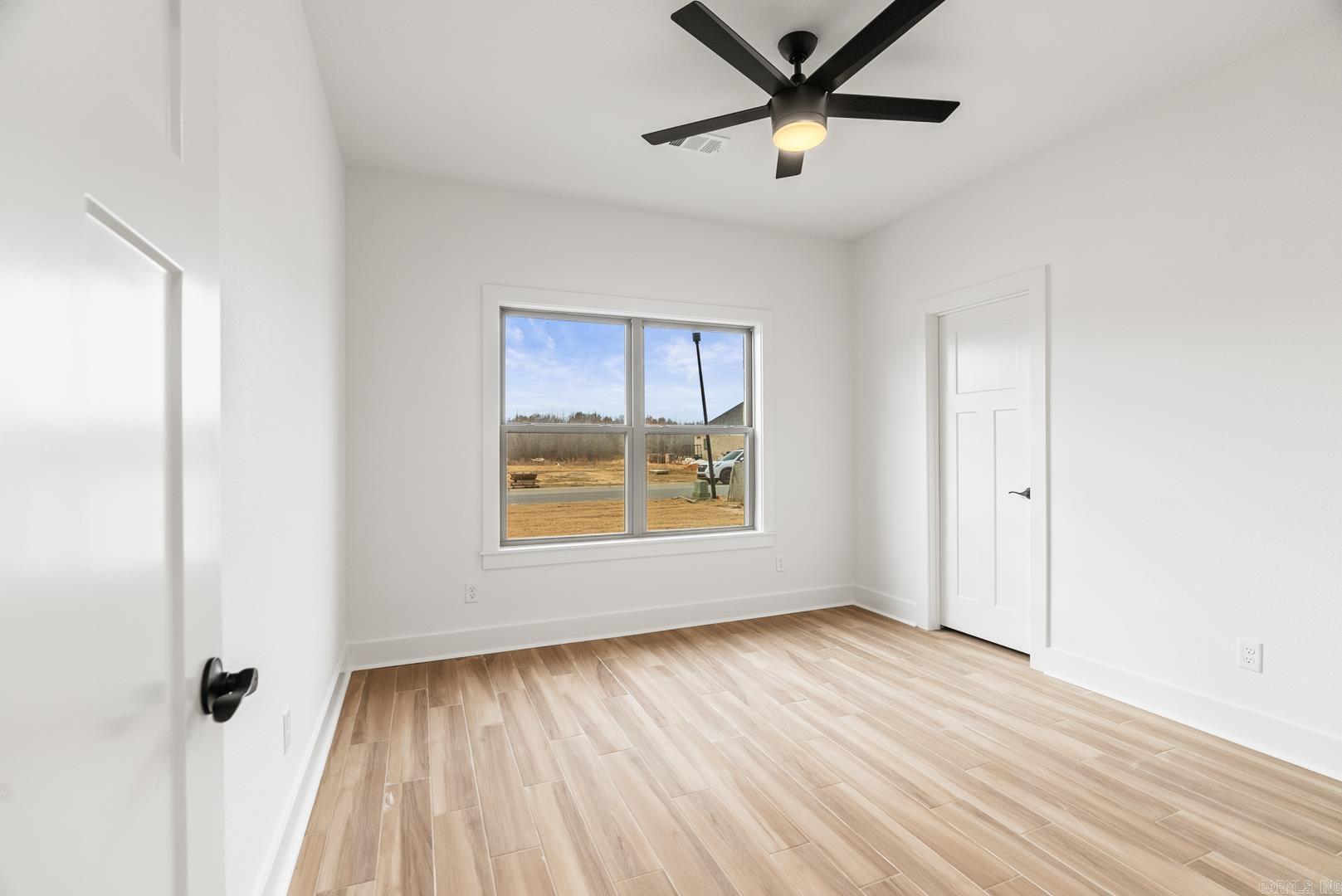 2333 Lakewood Circle