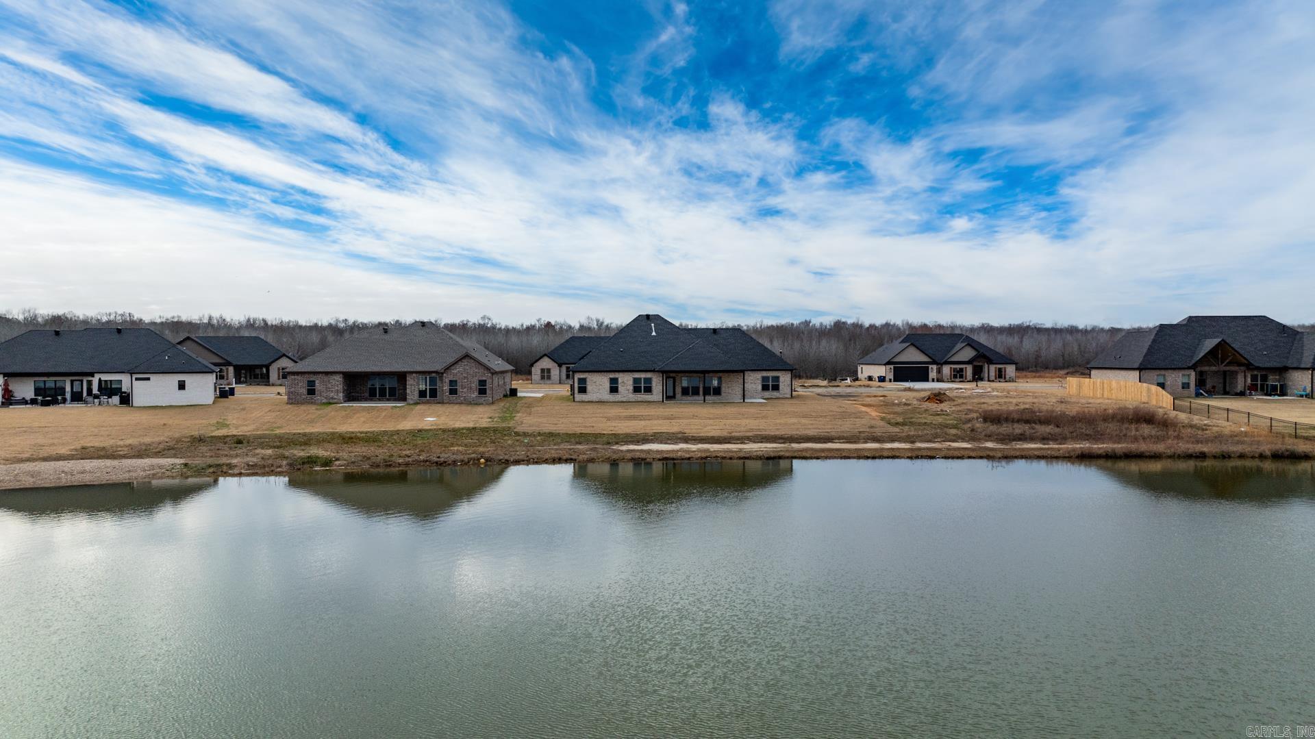 2333 Lakewood Circle