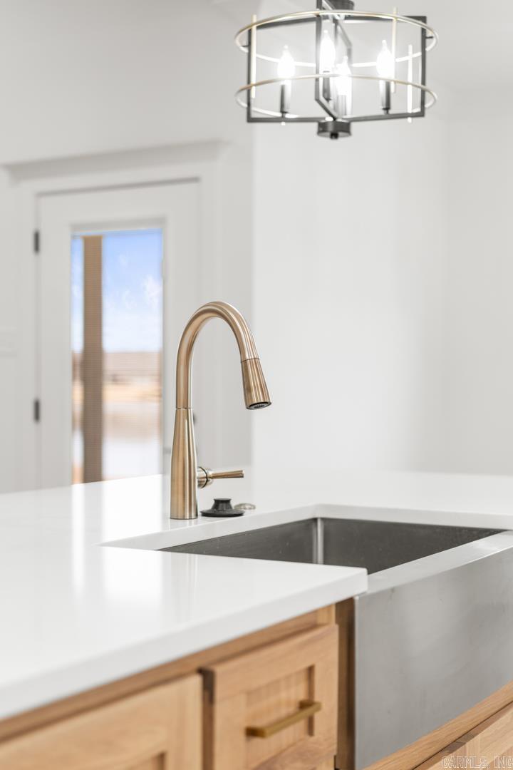 2333 Lakewood Circle