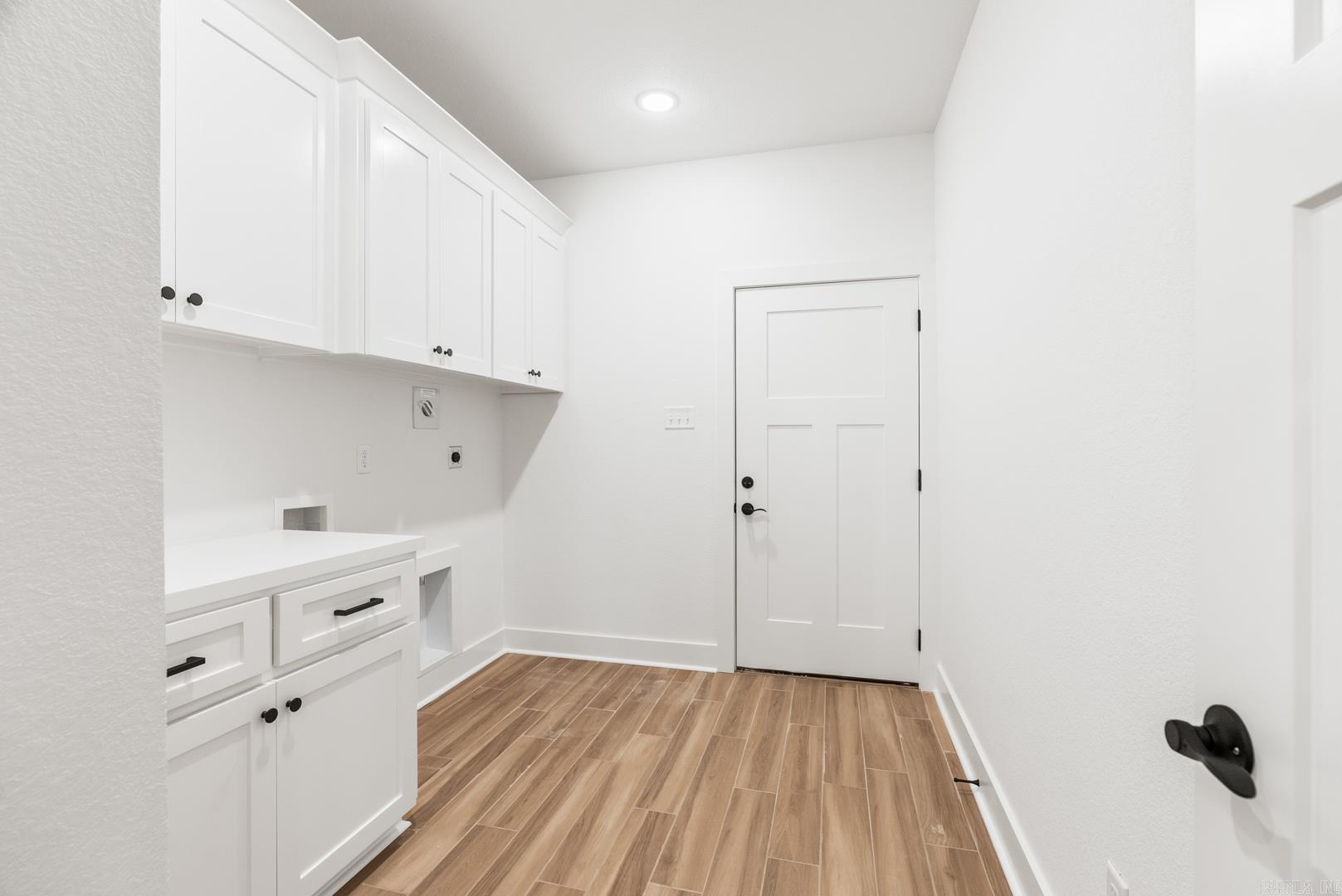 2333 Lakewood Circle