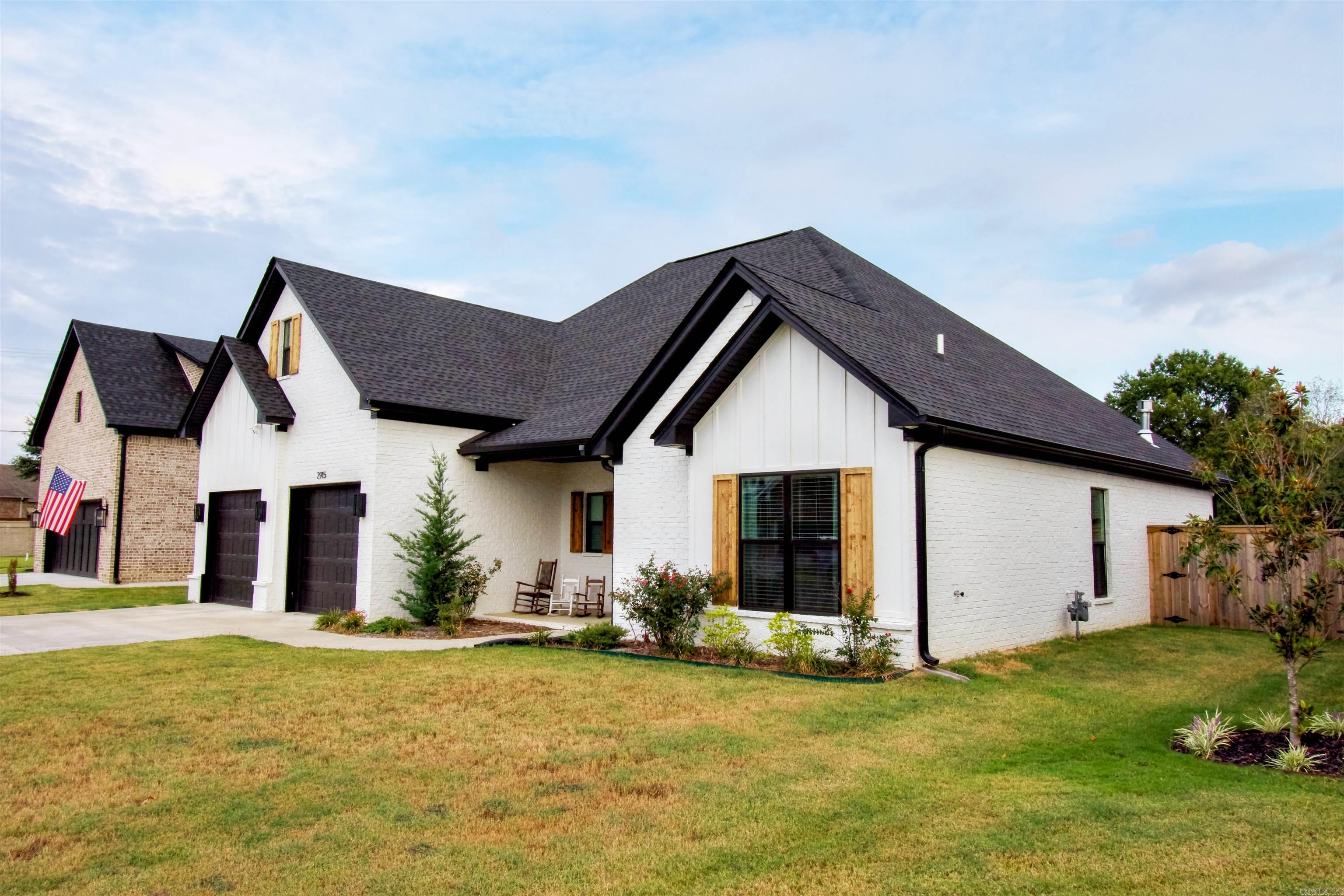 2915 Salem Oaks Drive