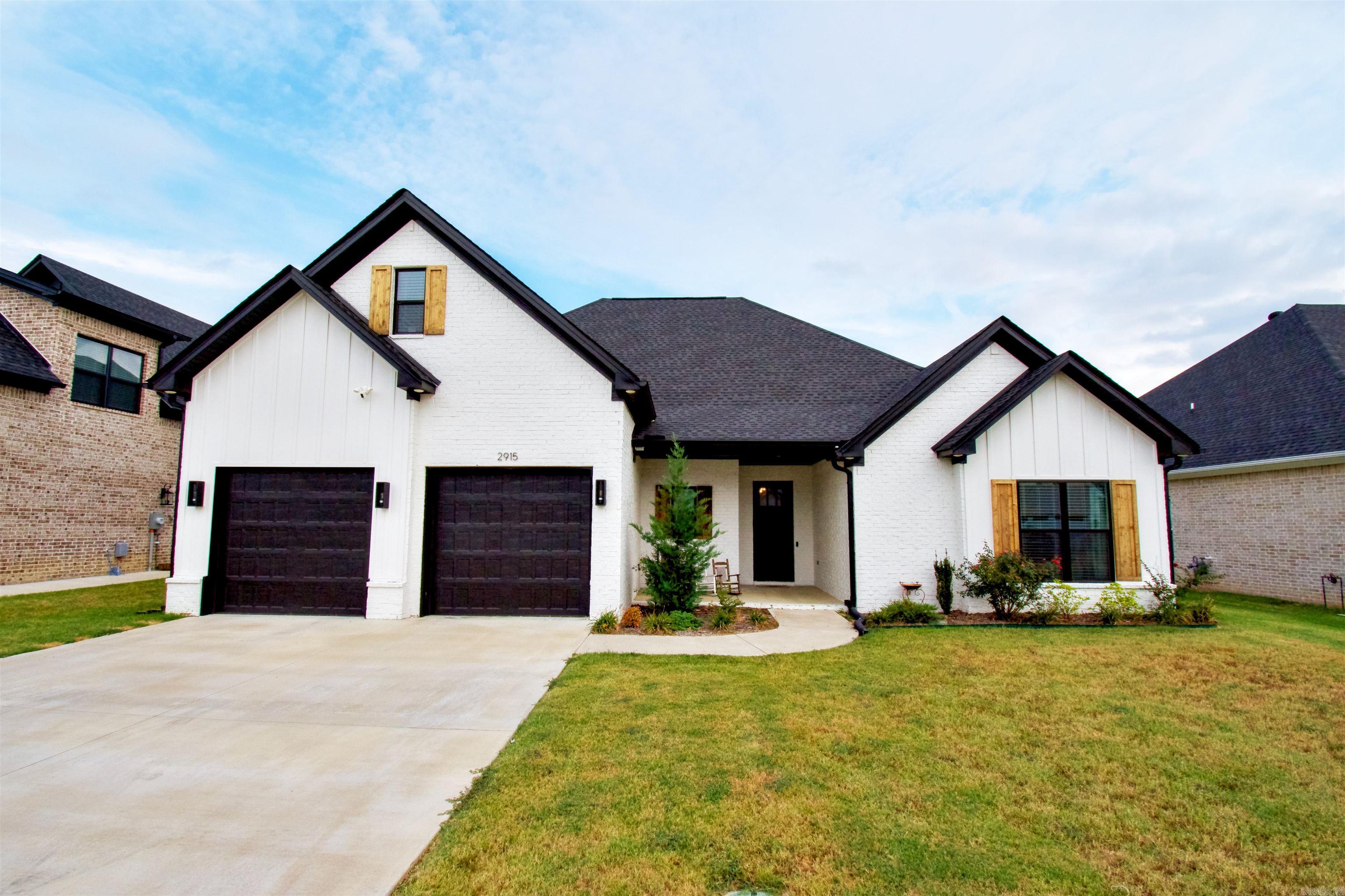 2915 Salem Oaks Drive