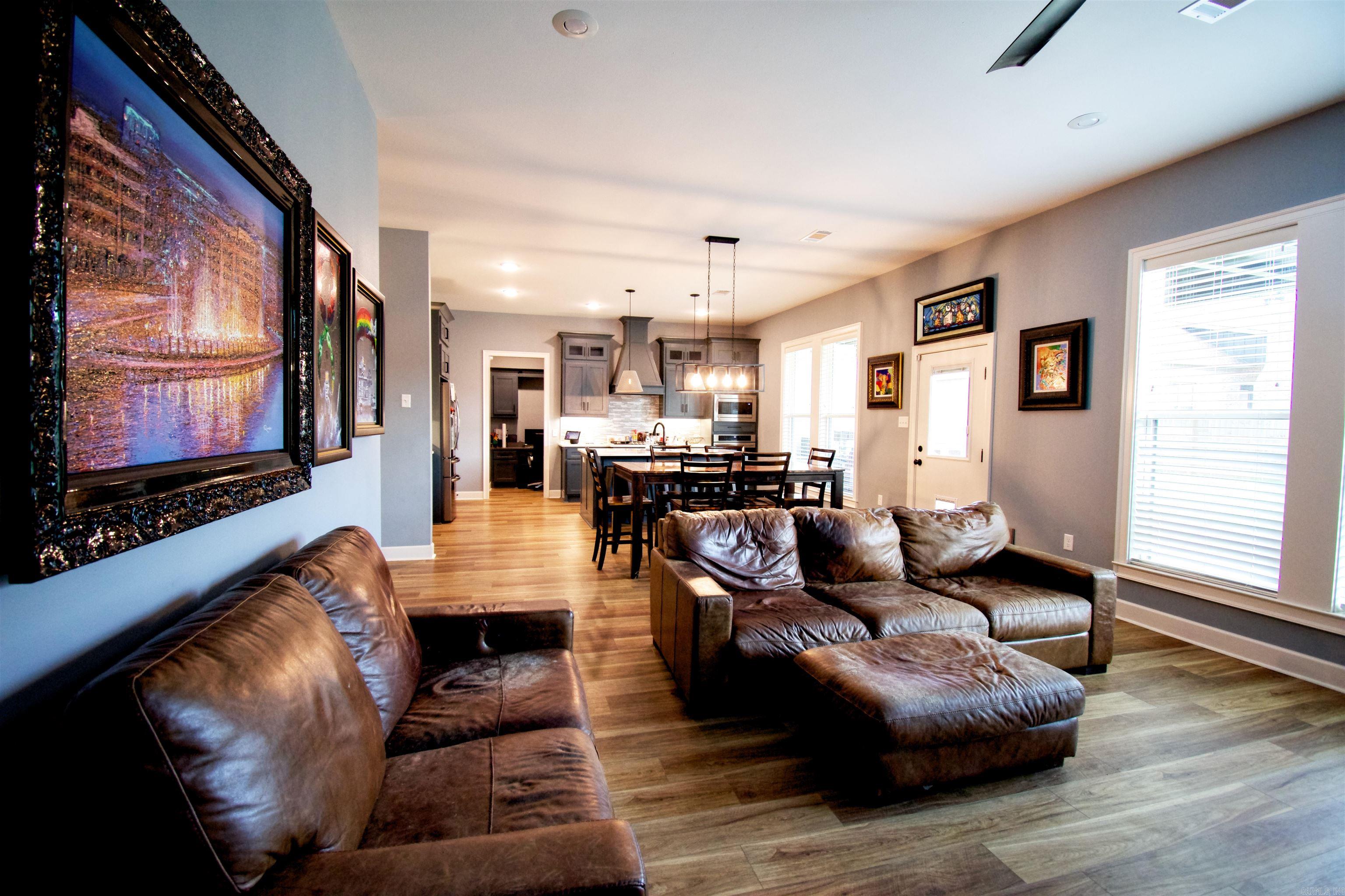 2915 Salem Oaks Drive