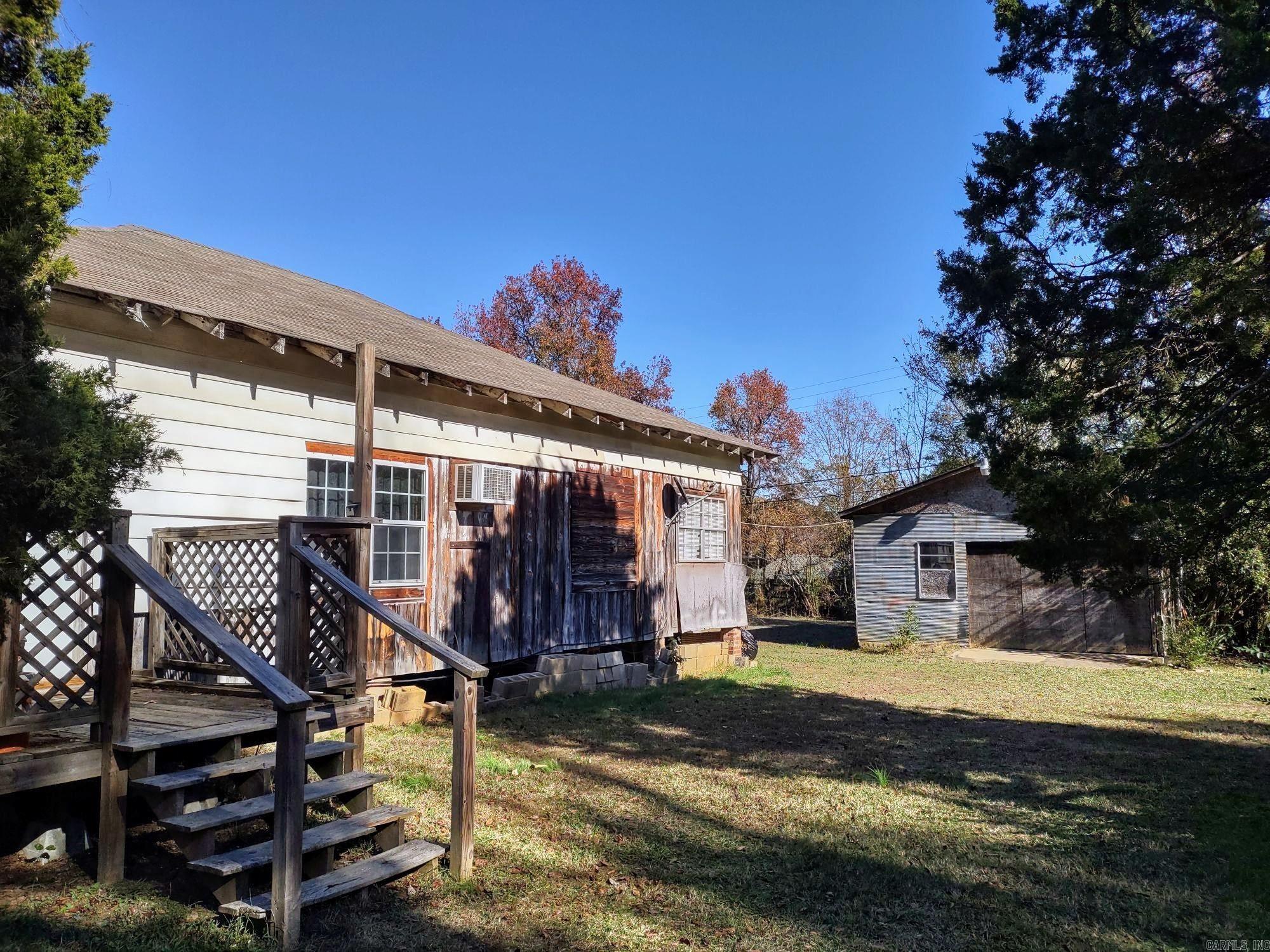 3100 Springhill Road