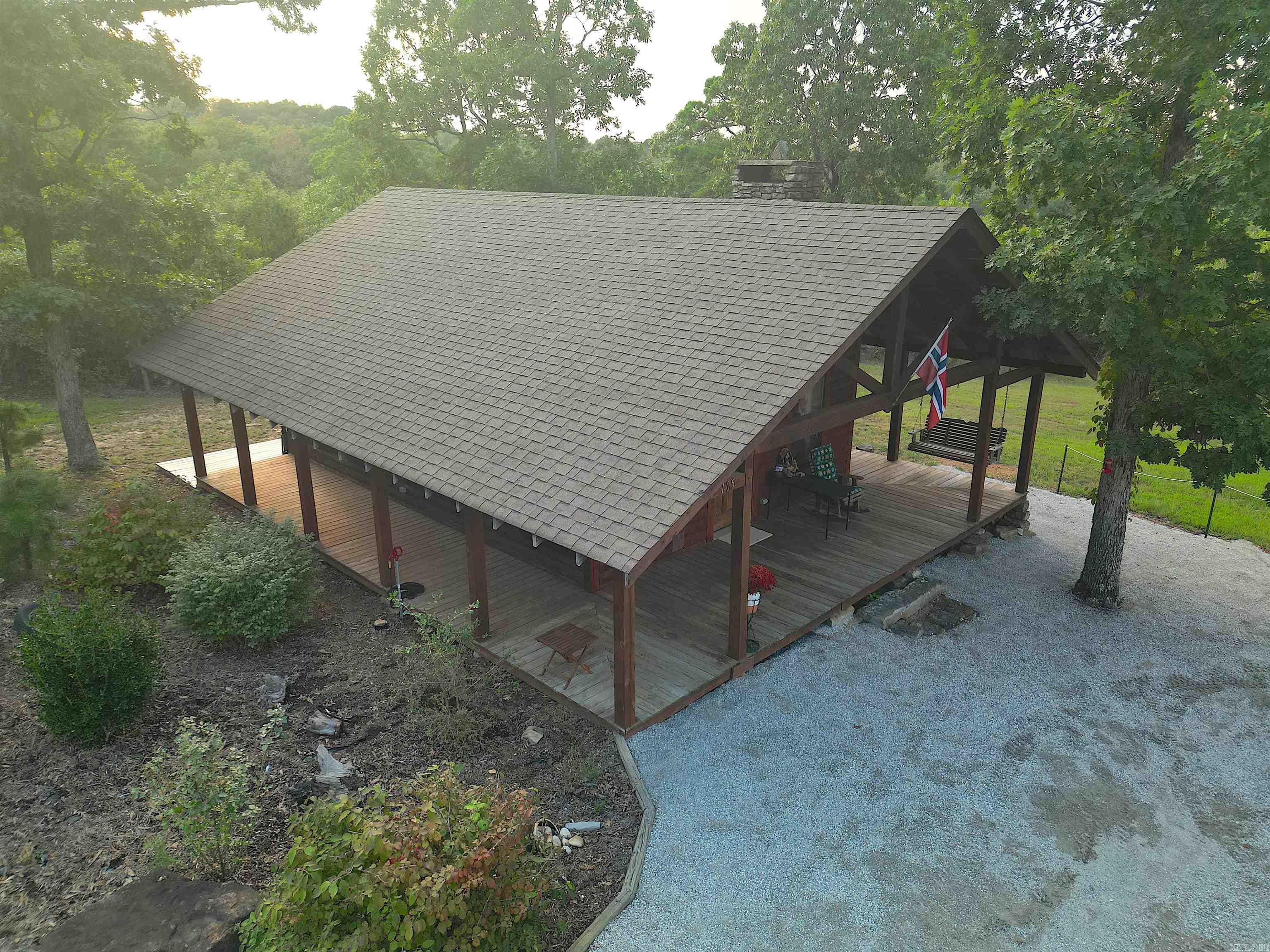 105 Cleng Persson Street