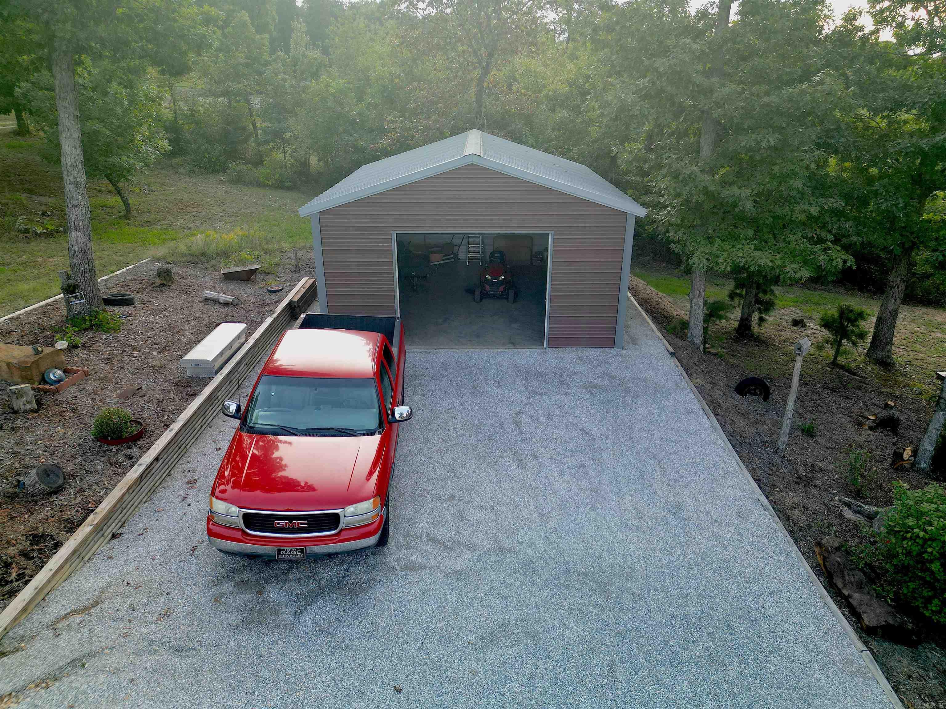 105 Cleng Persson Street