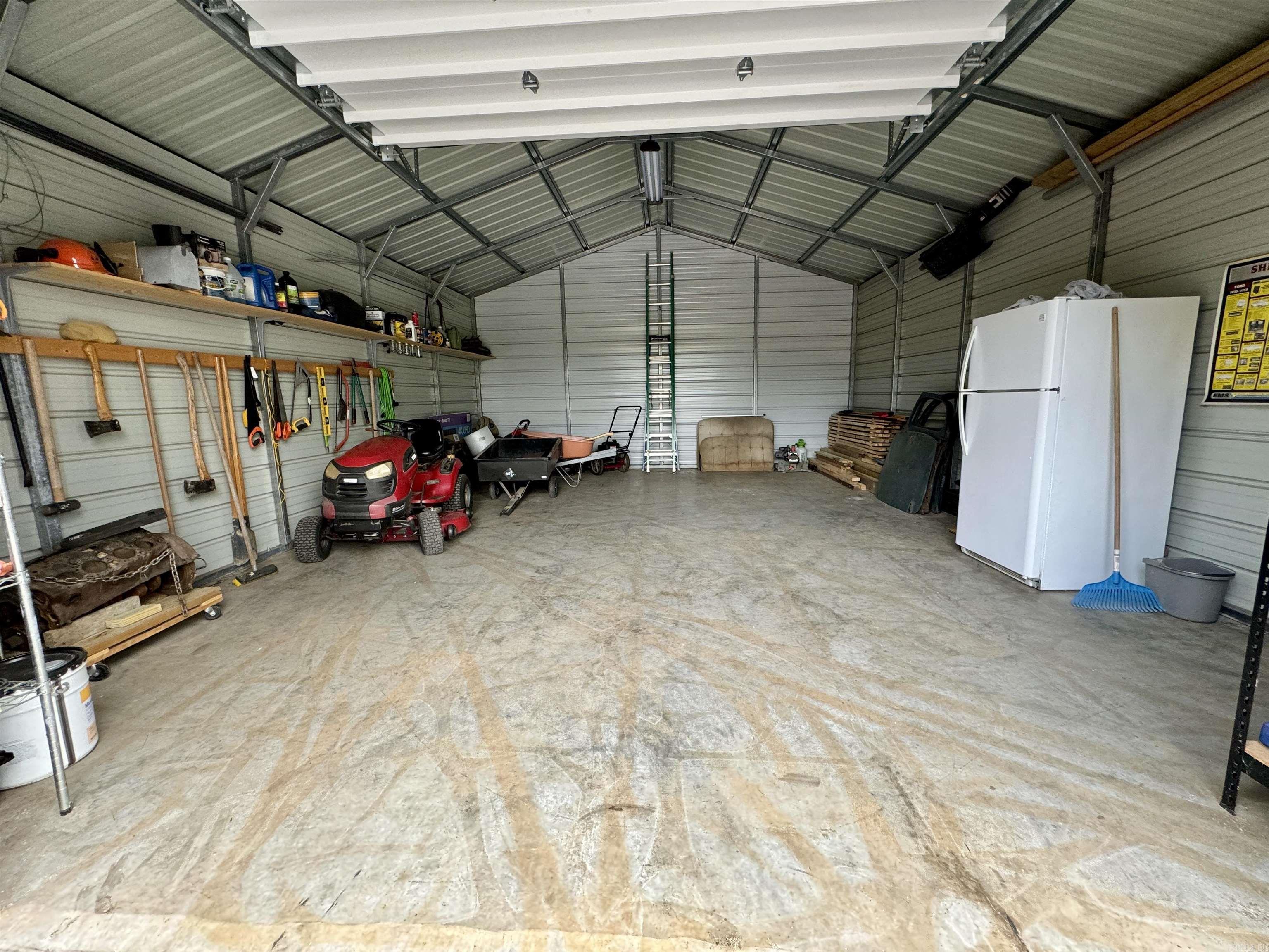 105 Cleng Persson Street