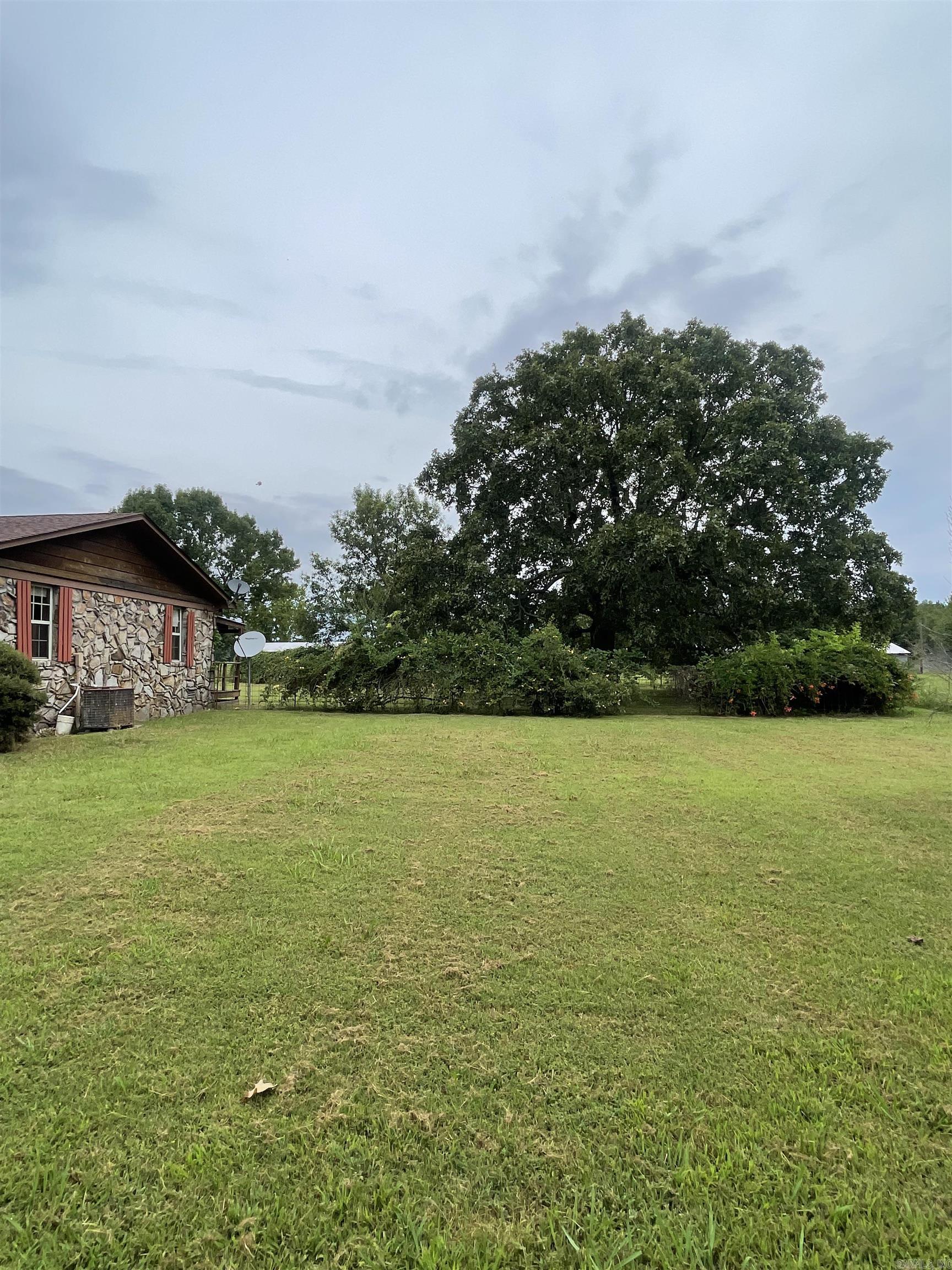 1318 W Highway 64