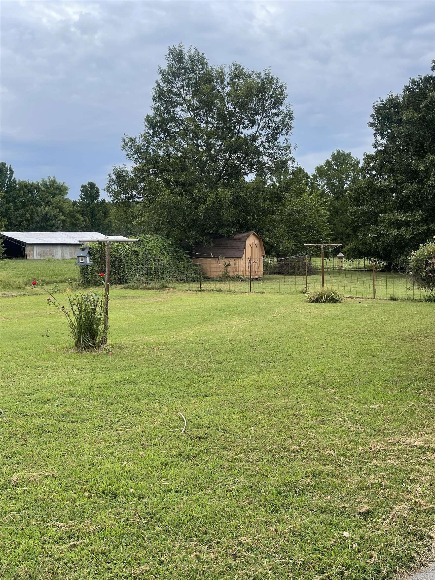 1318 W Highway 64