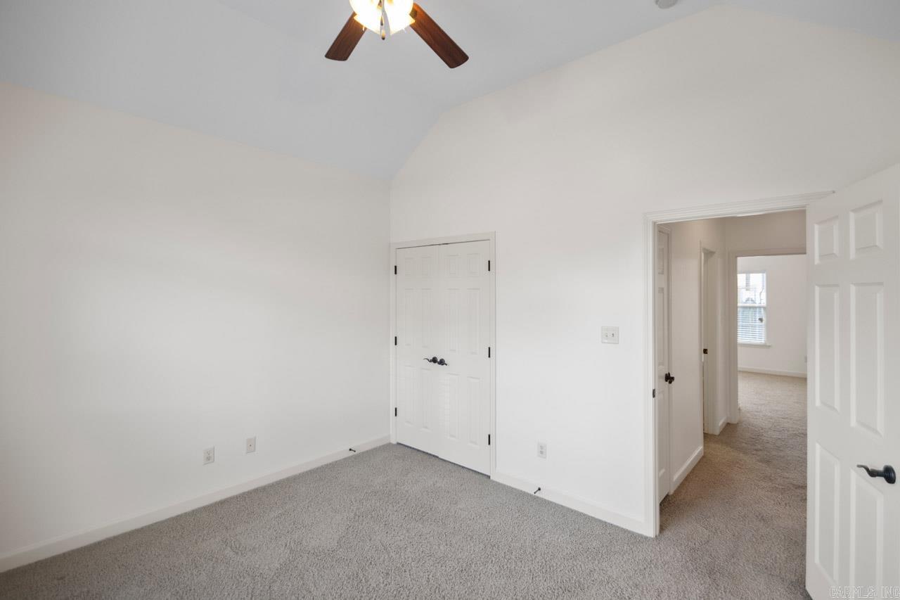 215 Canyon Way
