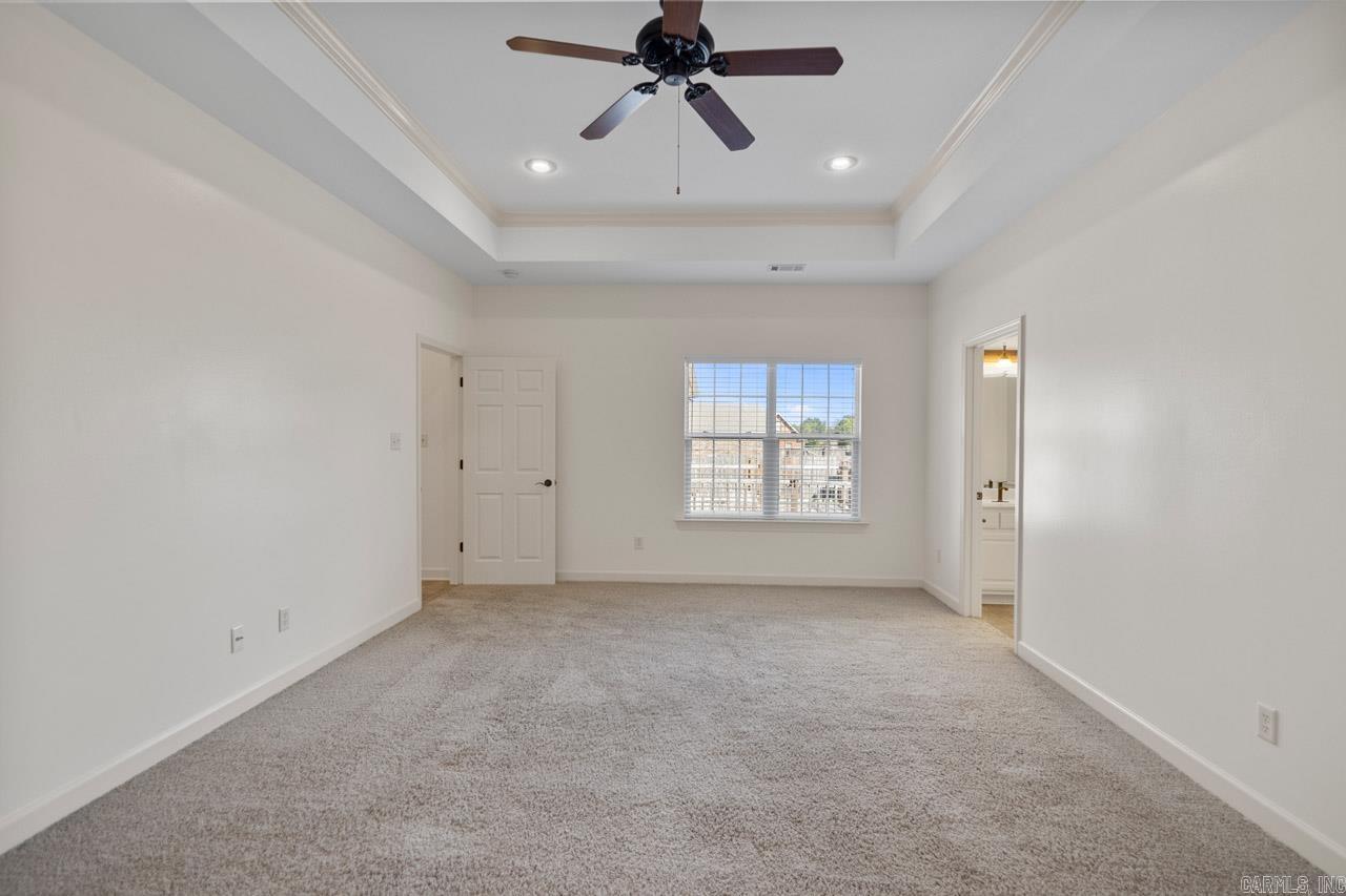 215 Canyon Way