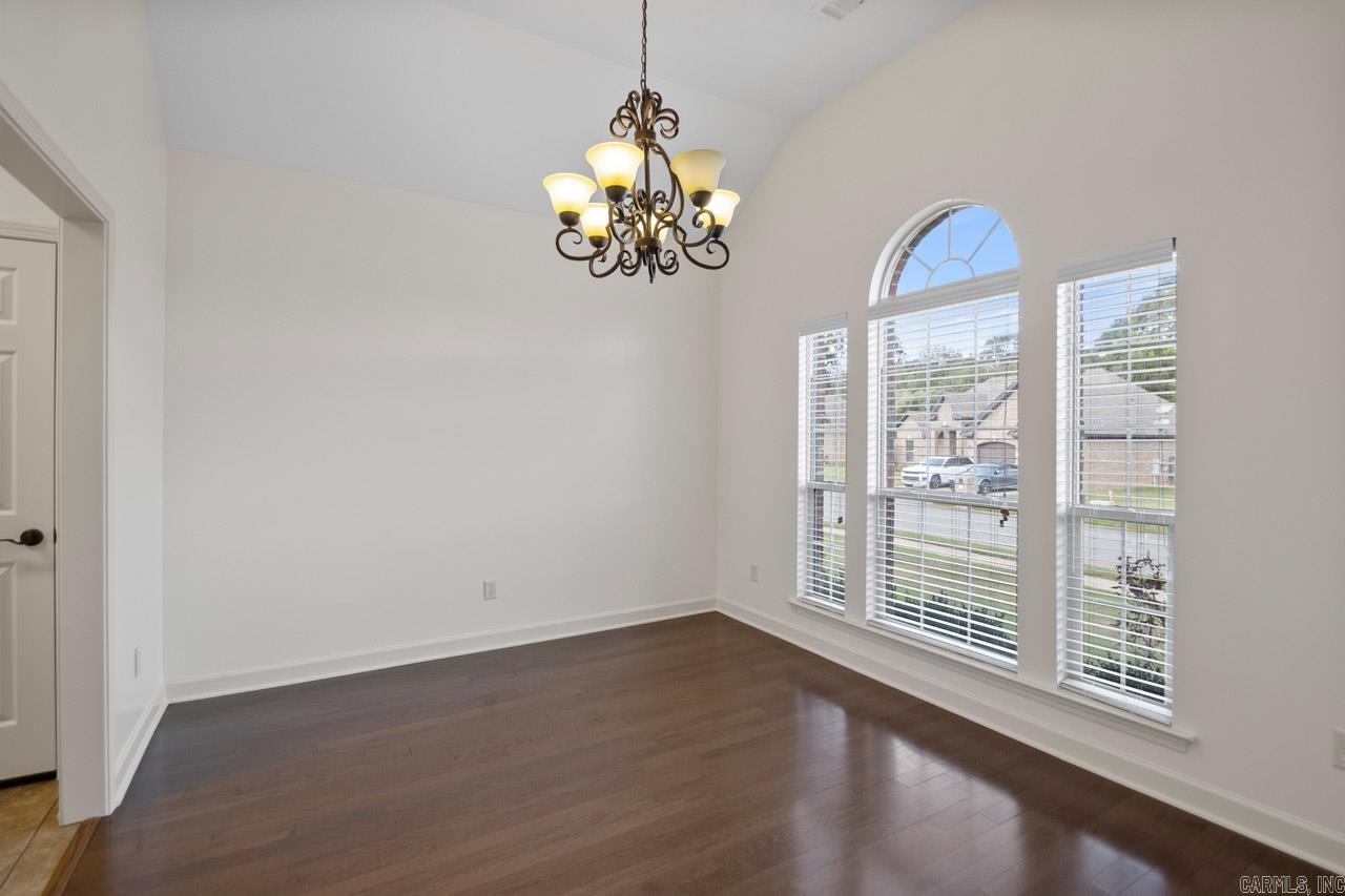 215 Canyon Way