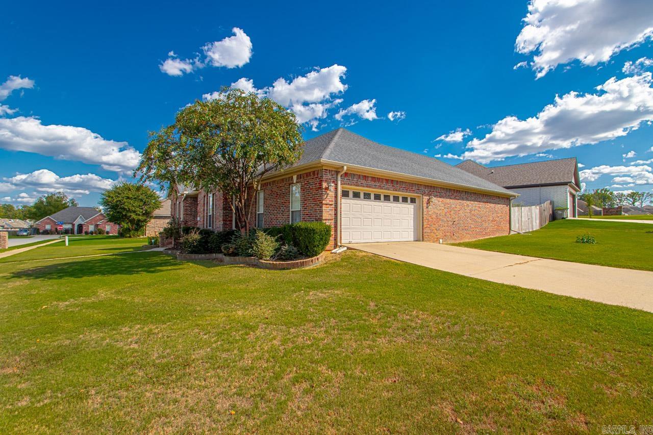 215 Canyon Way