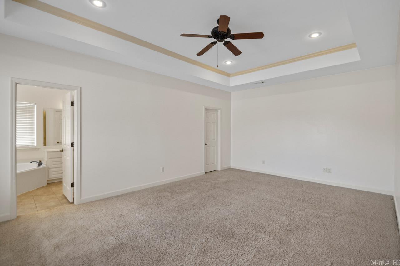 215 Canyon Way