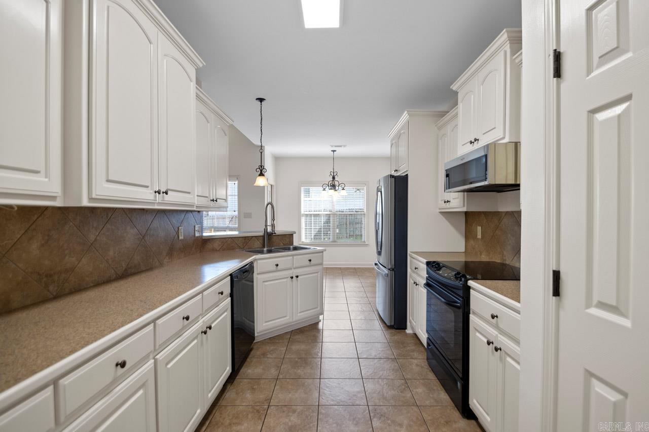215 Canyon Way