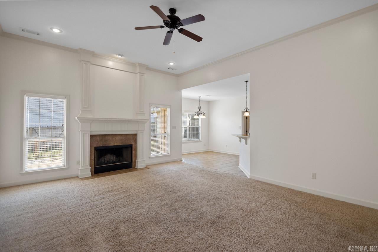 215 Canyon Way