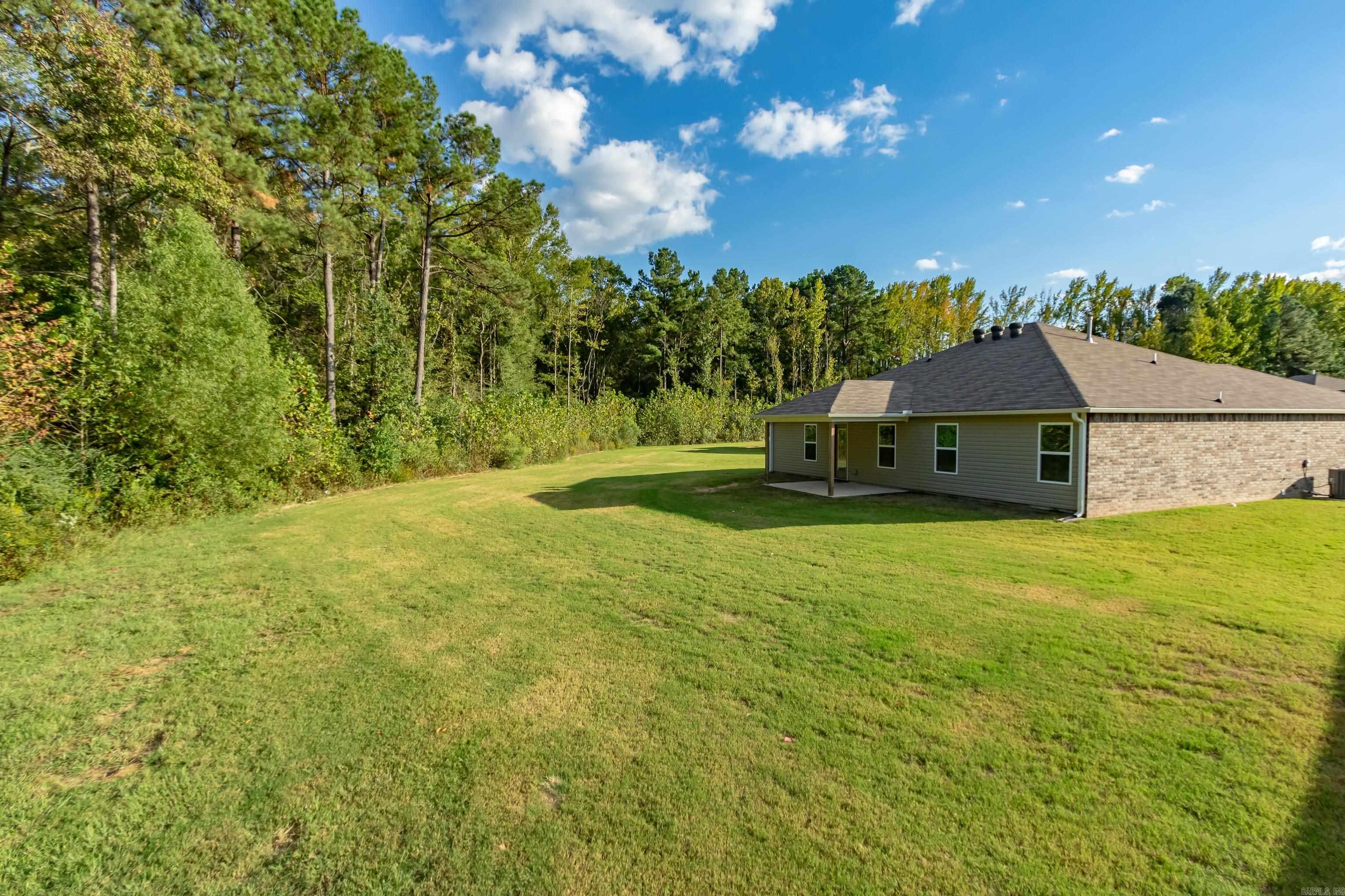 6048 Woodcreek Cove