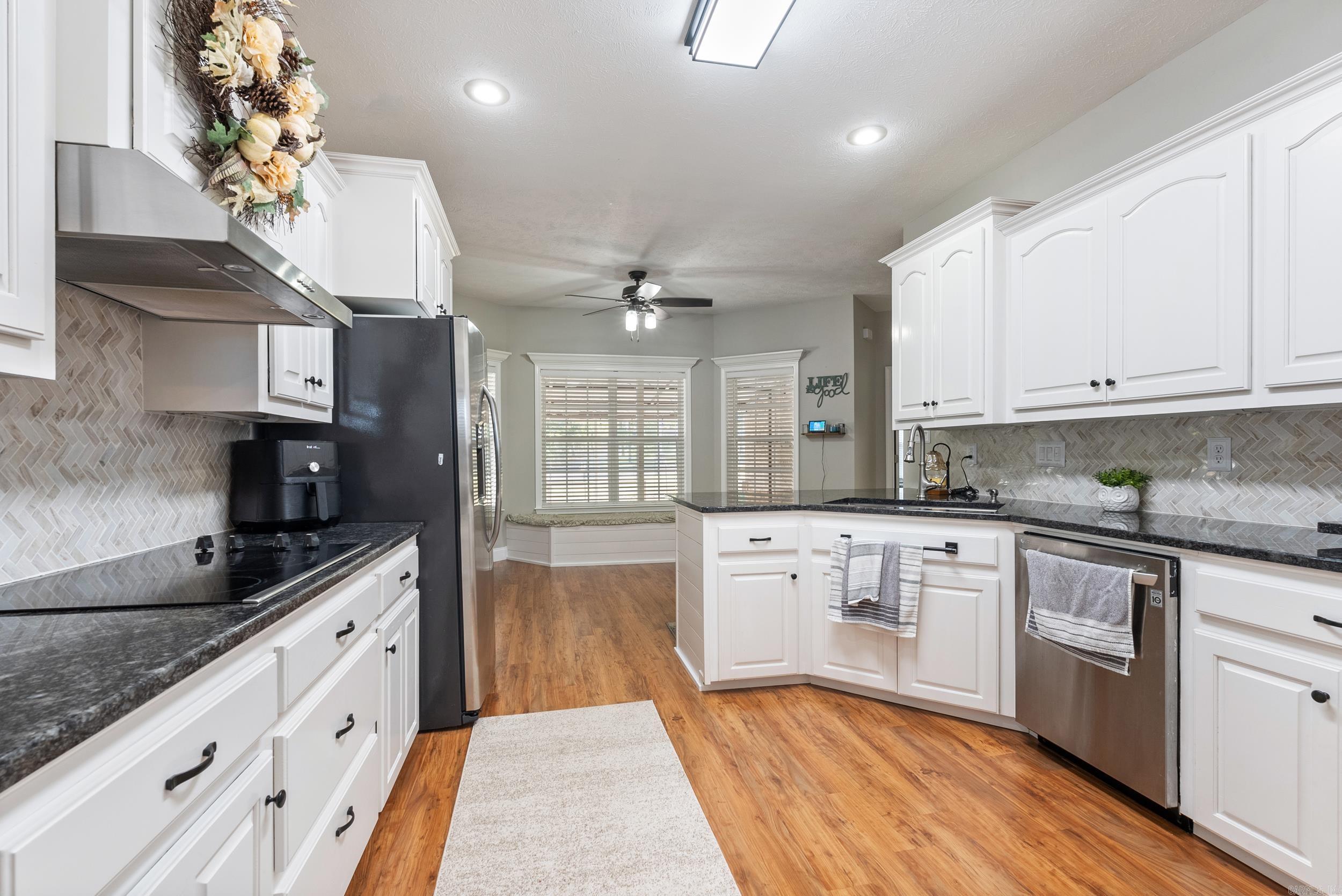 2299 Lookout Mountain Road