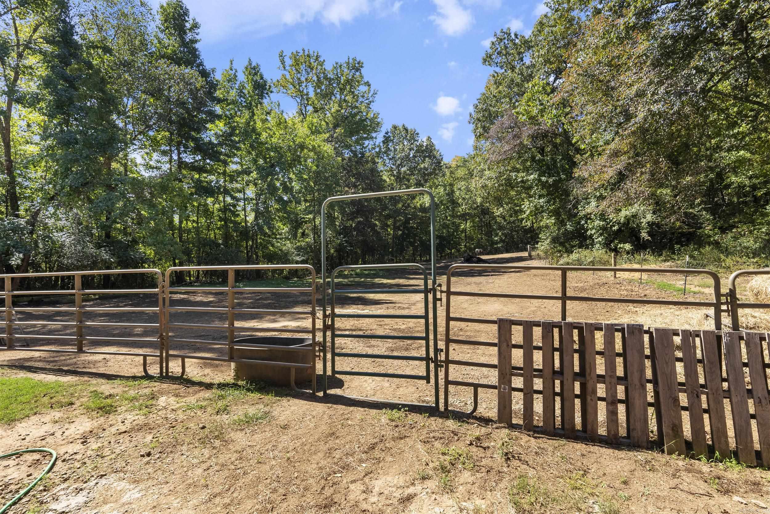 136 S Bolden Hill Road