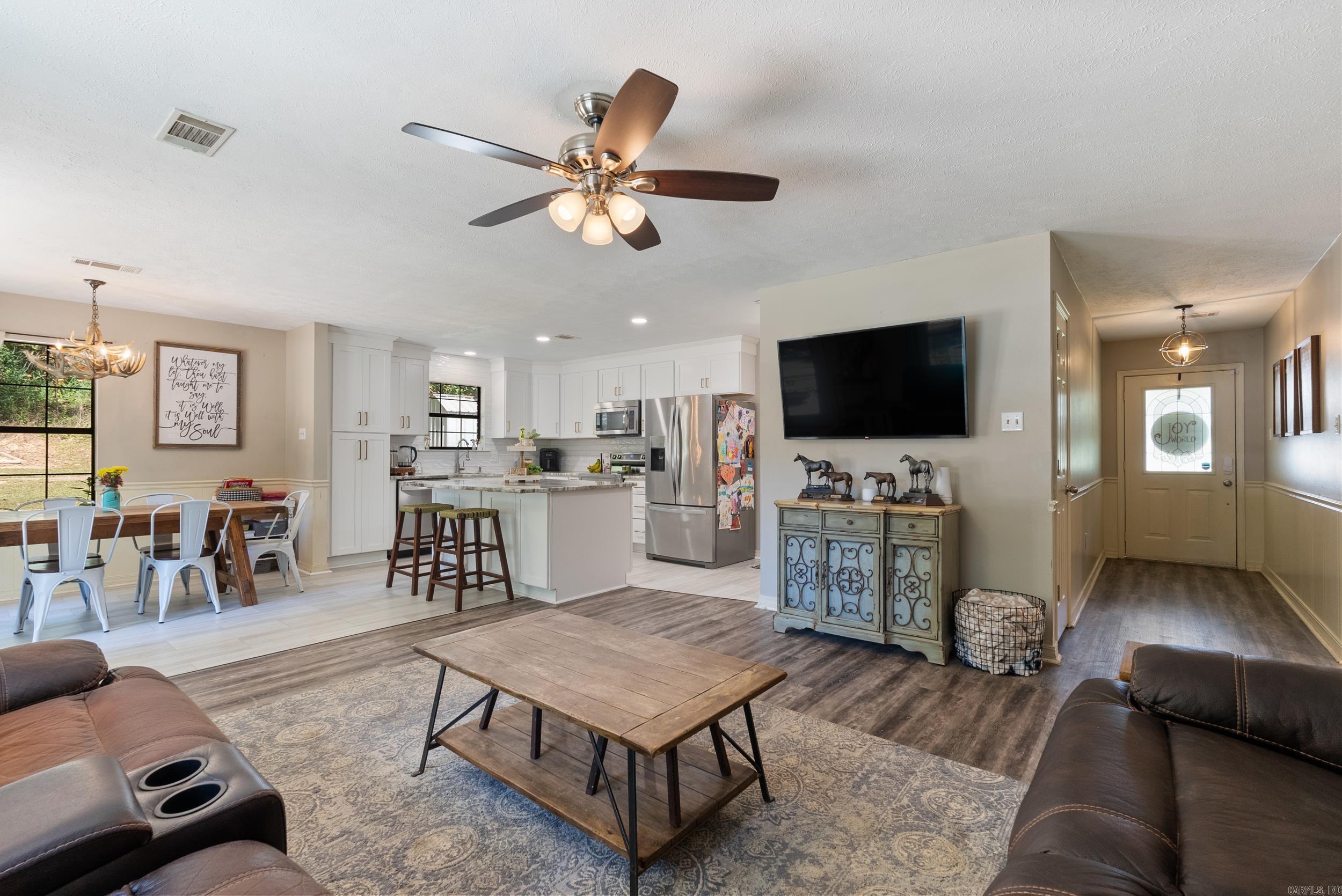 136 S Bolden Hill Road