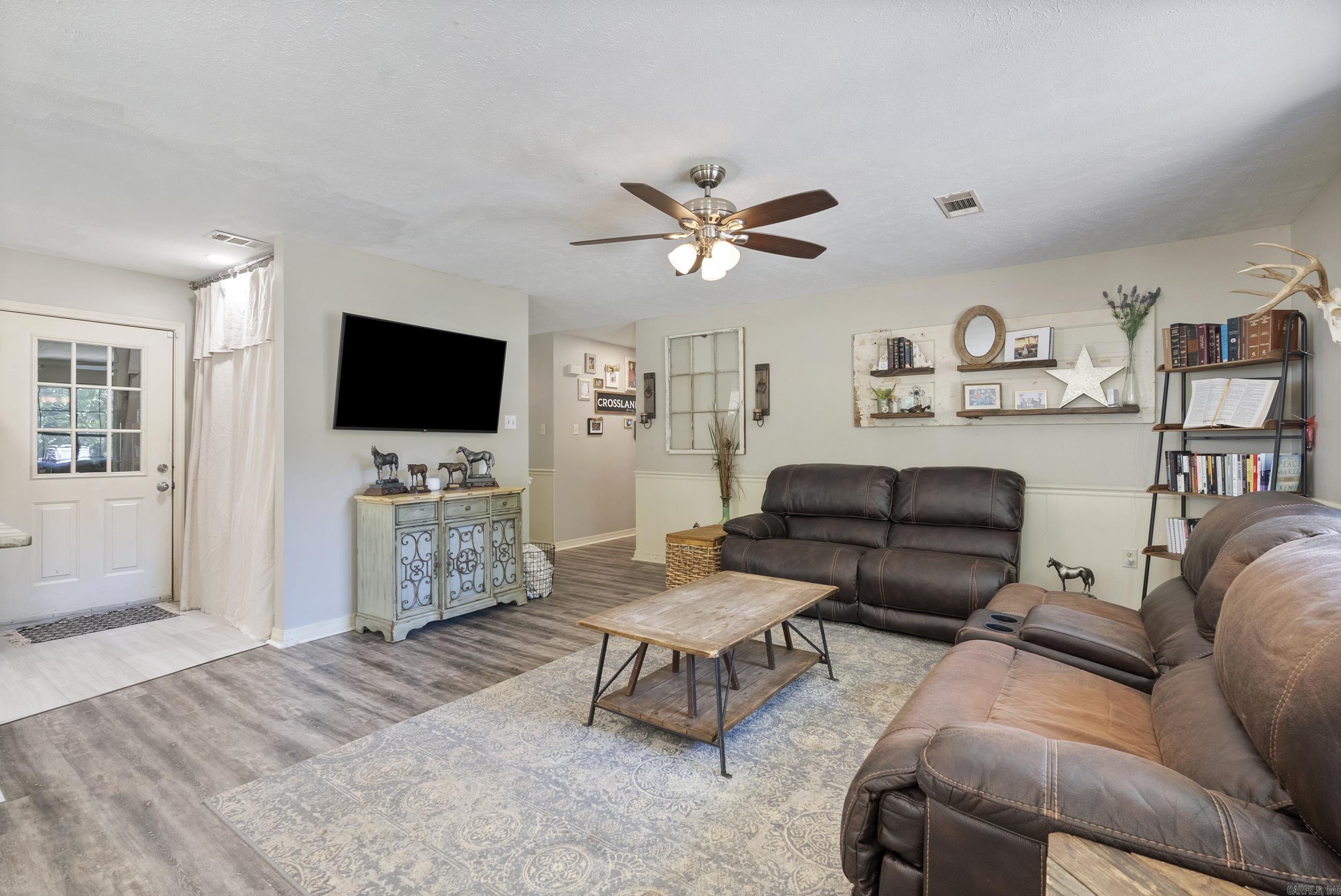 136 S Bolden Hill Road