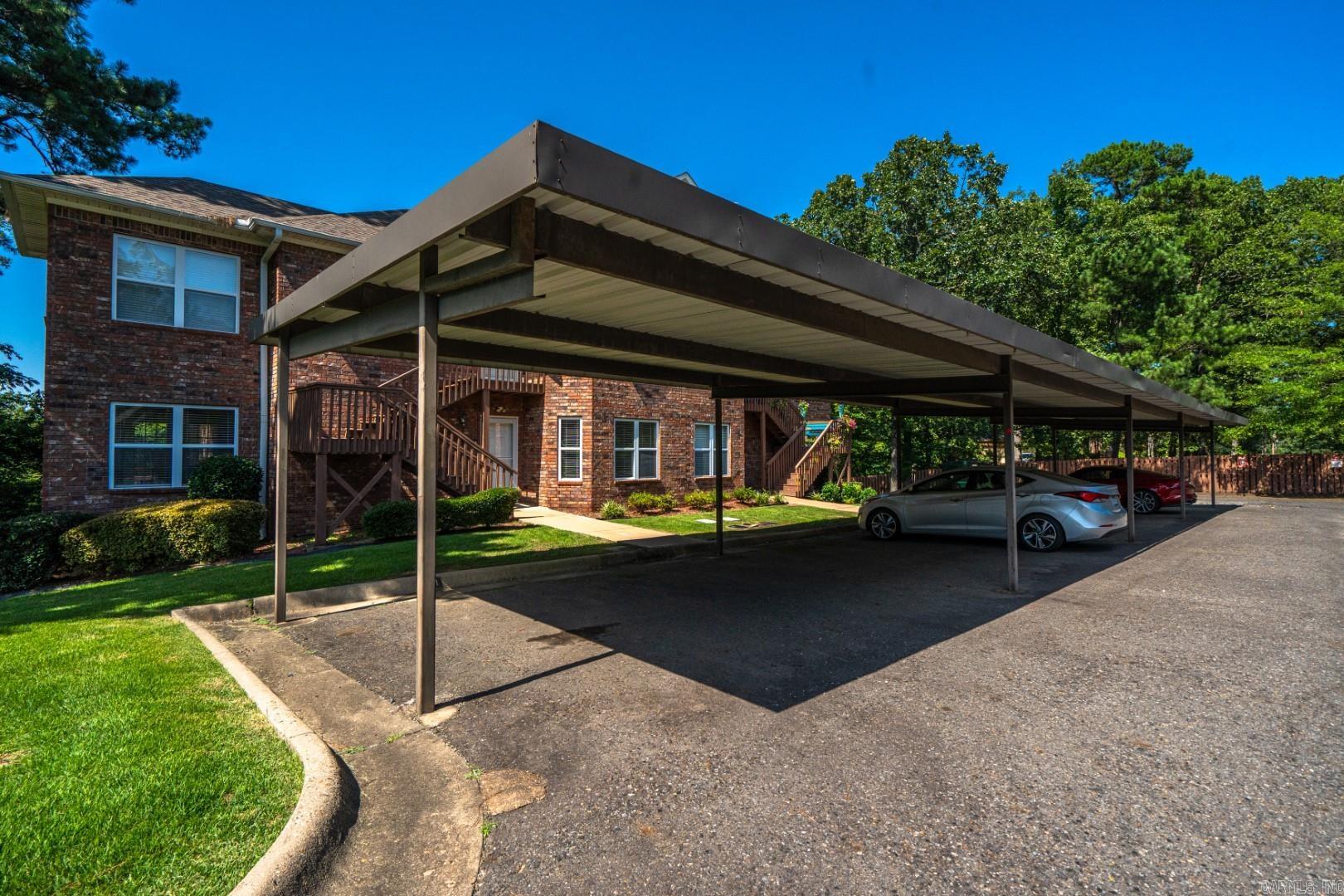 208 Southridge Lane, Unit D1