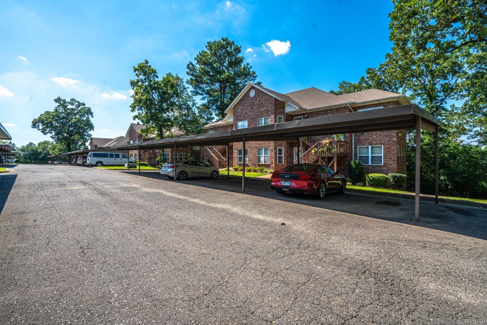 208 Southridge Lane, Unit D1