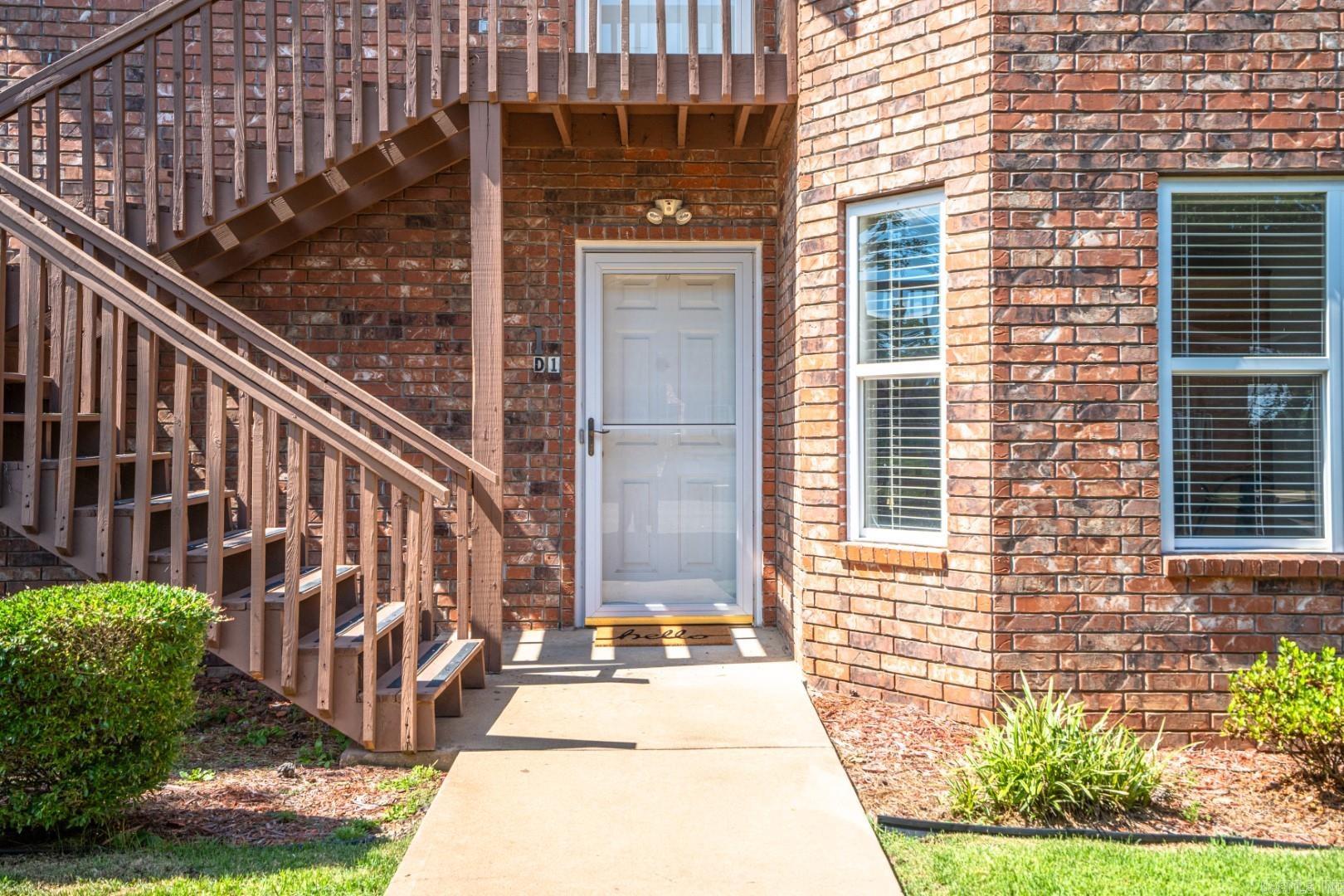 208 Southridge Lane, Unit D1