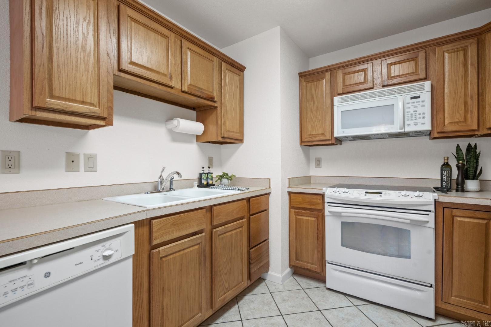 208 Southridge Lane, Unit D1