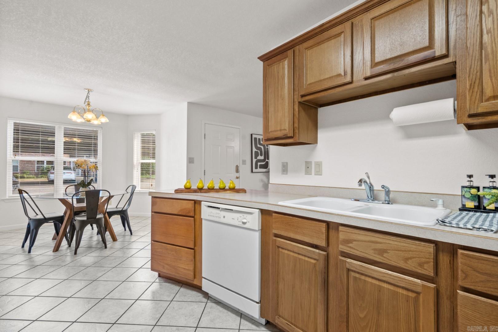 208 Southridge Lane, Unit D1