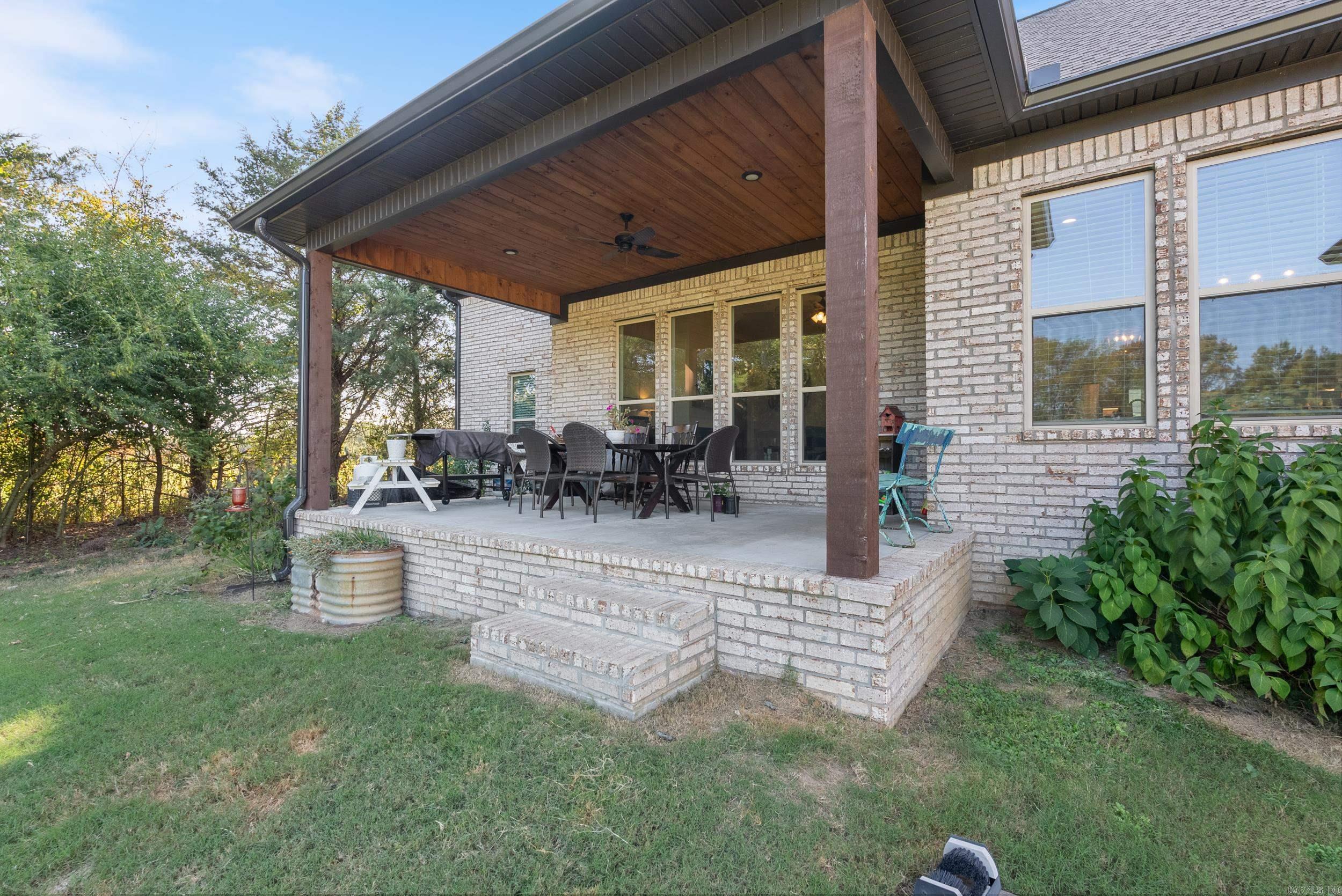 2 Bullet Davis Drive