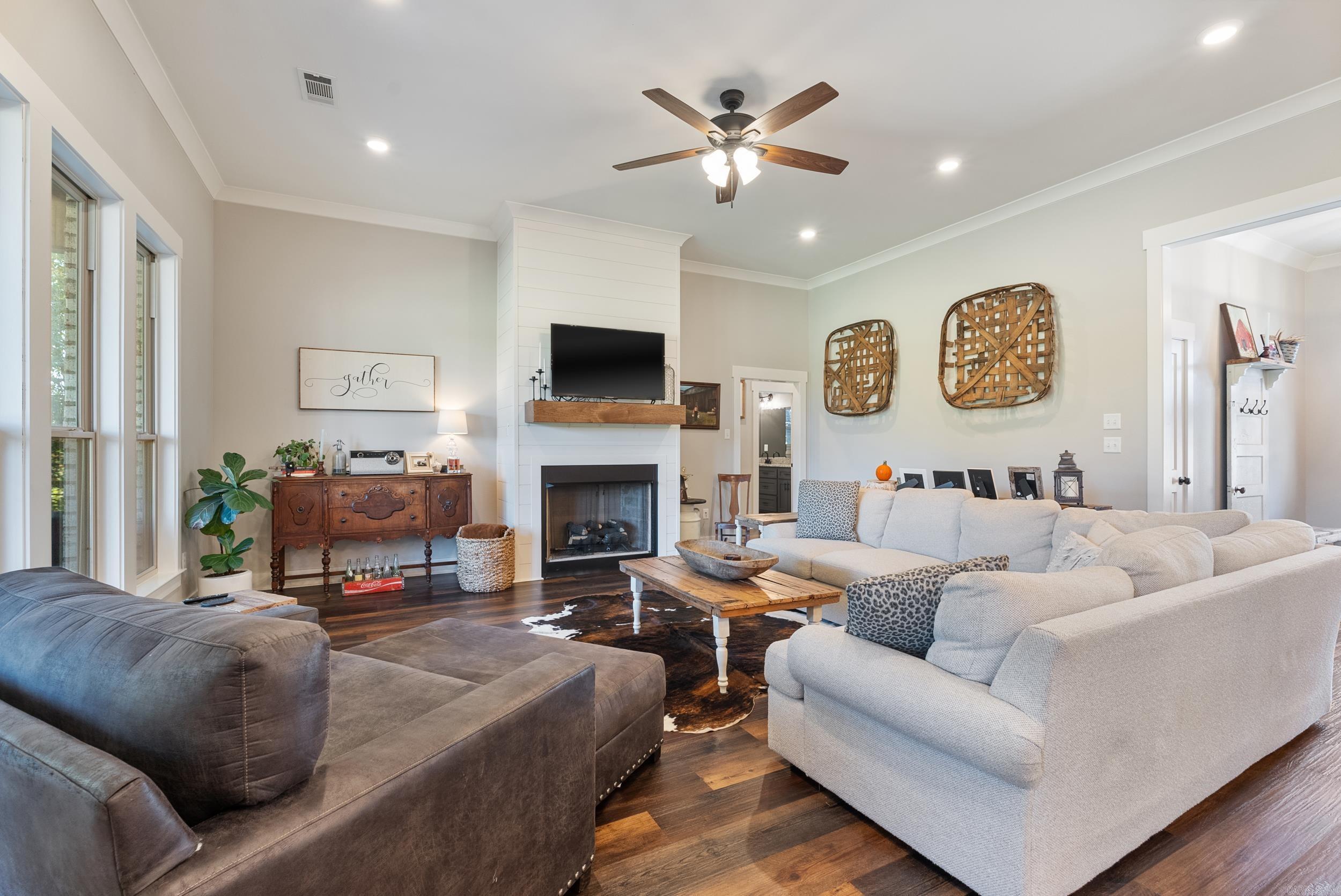 2 Bullet Davis Drive