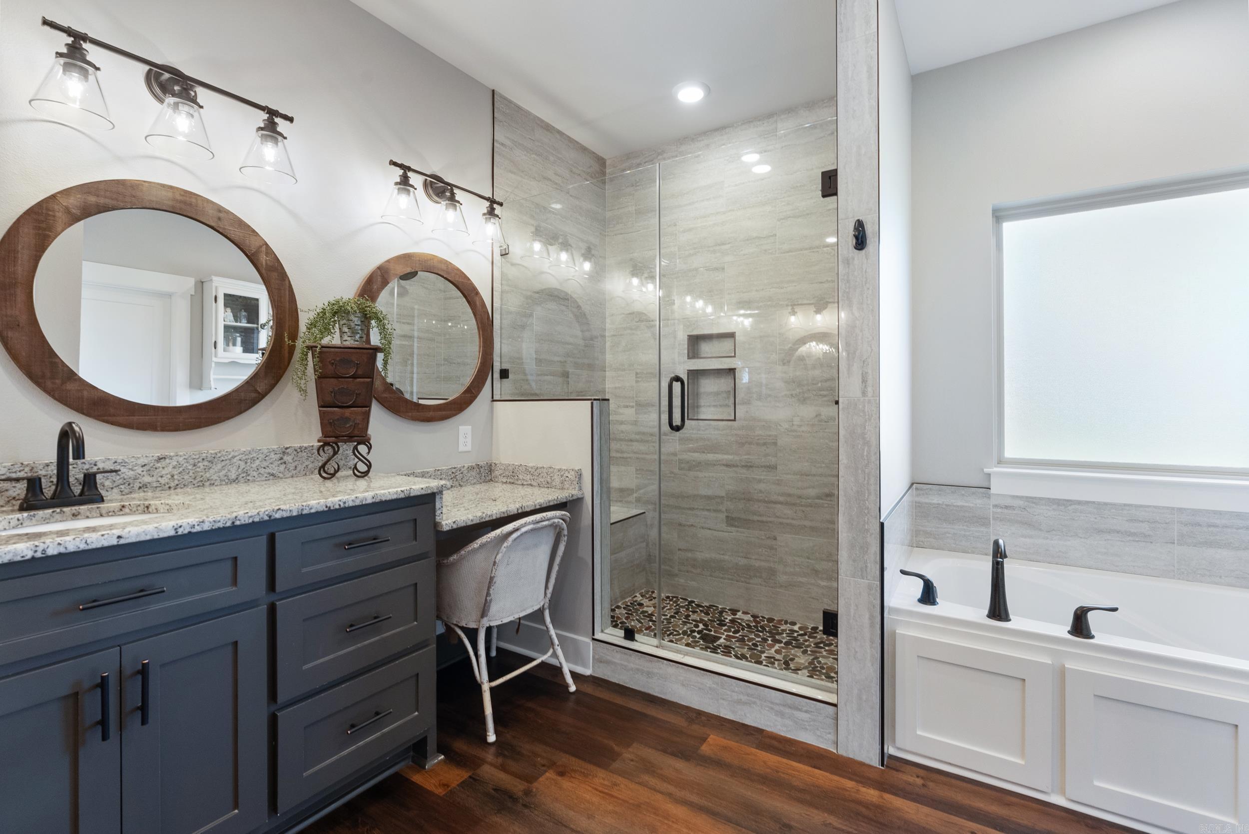 2 Bullet Davis Drive