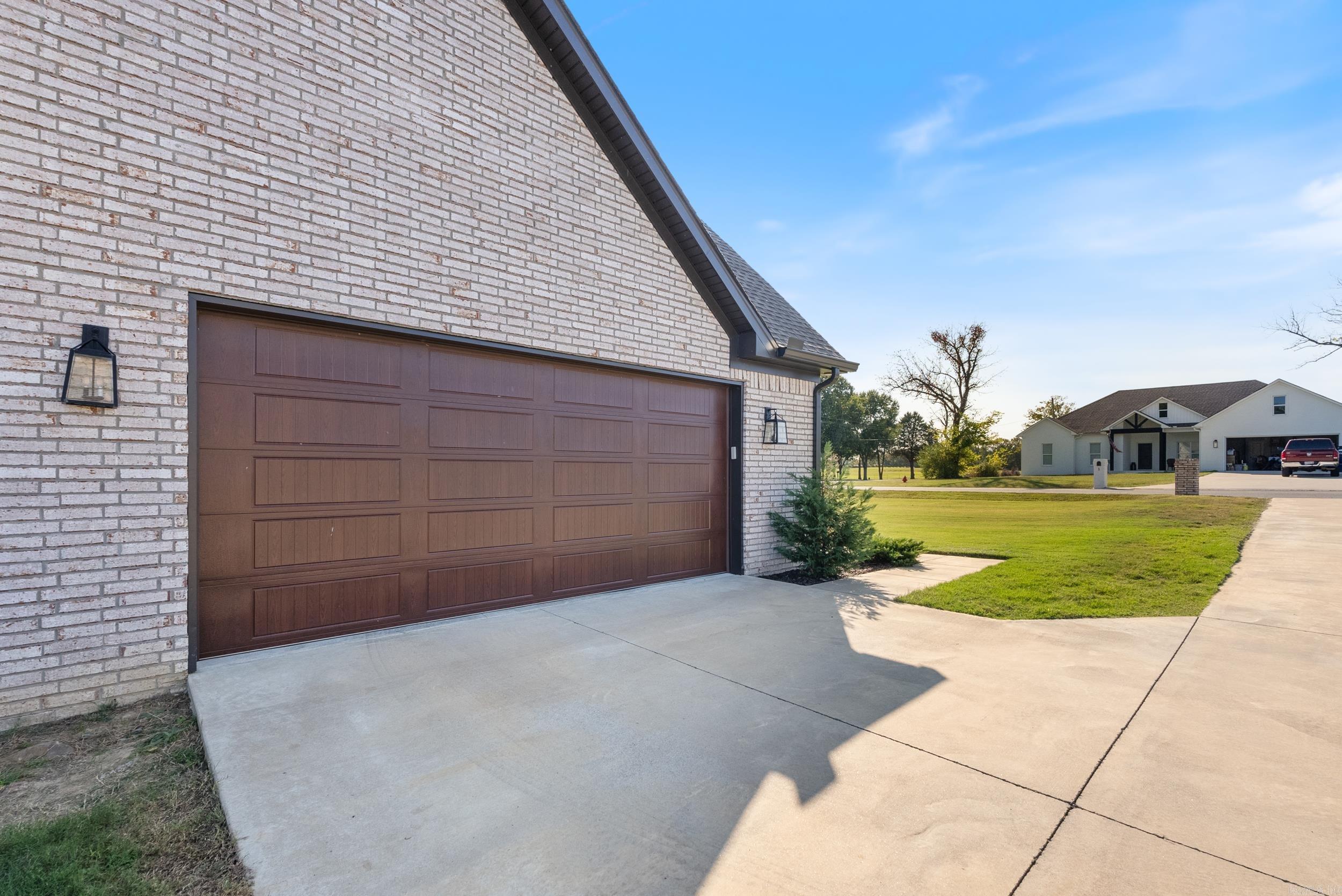 2 Bullet Davis Drive