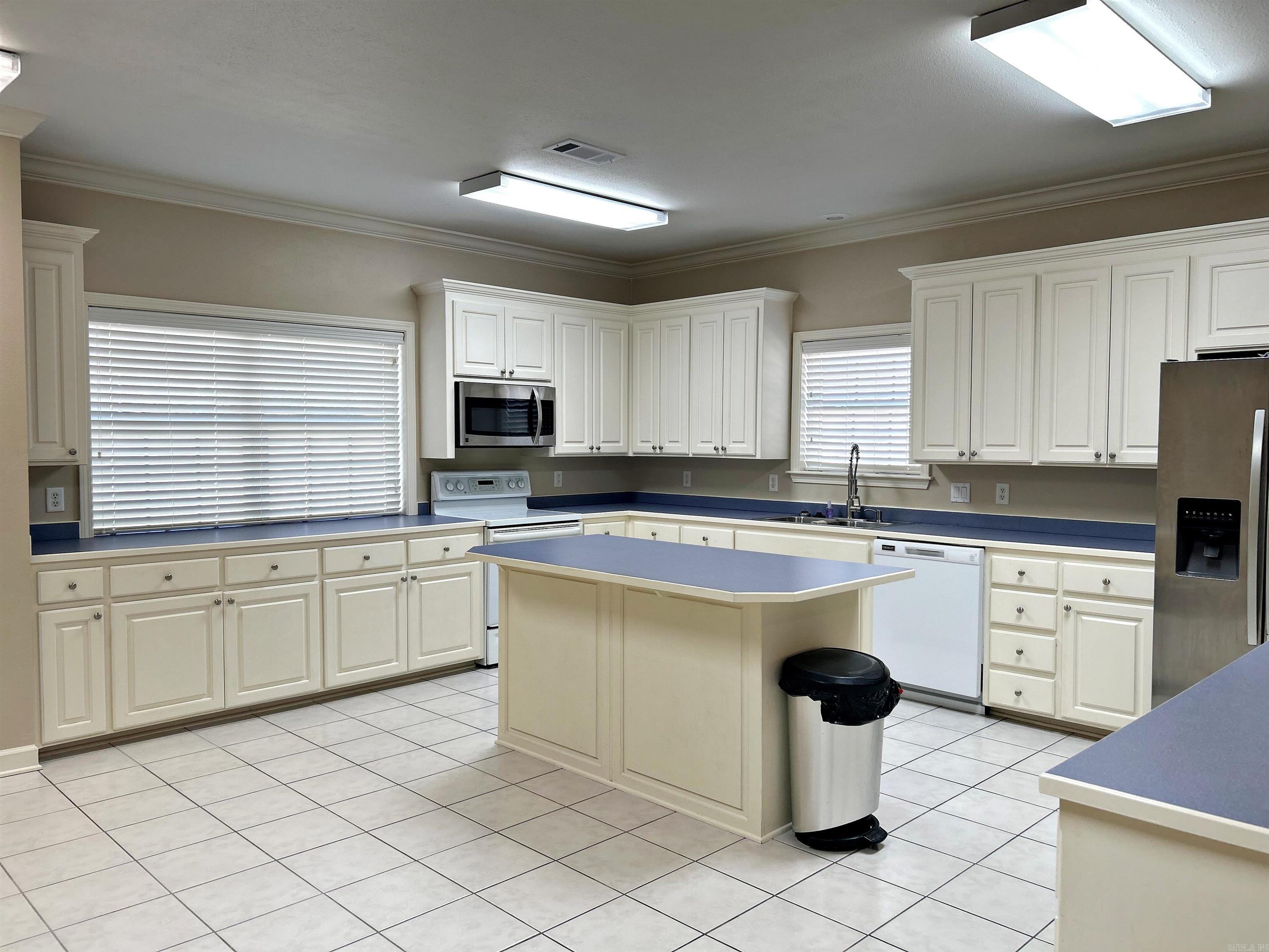 1808 Forrest Park Drive