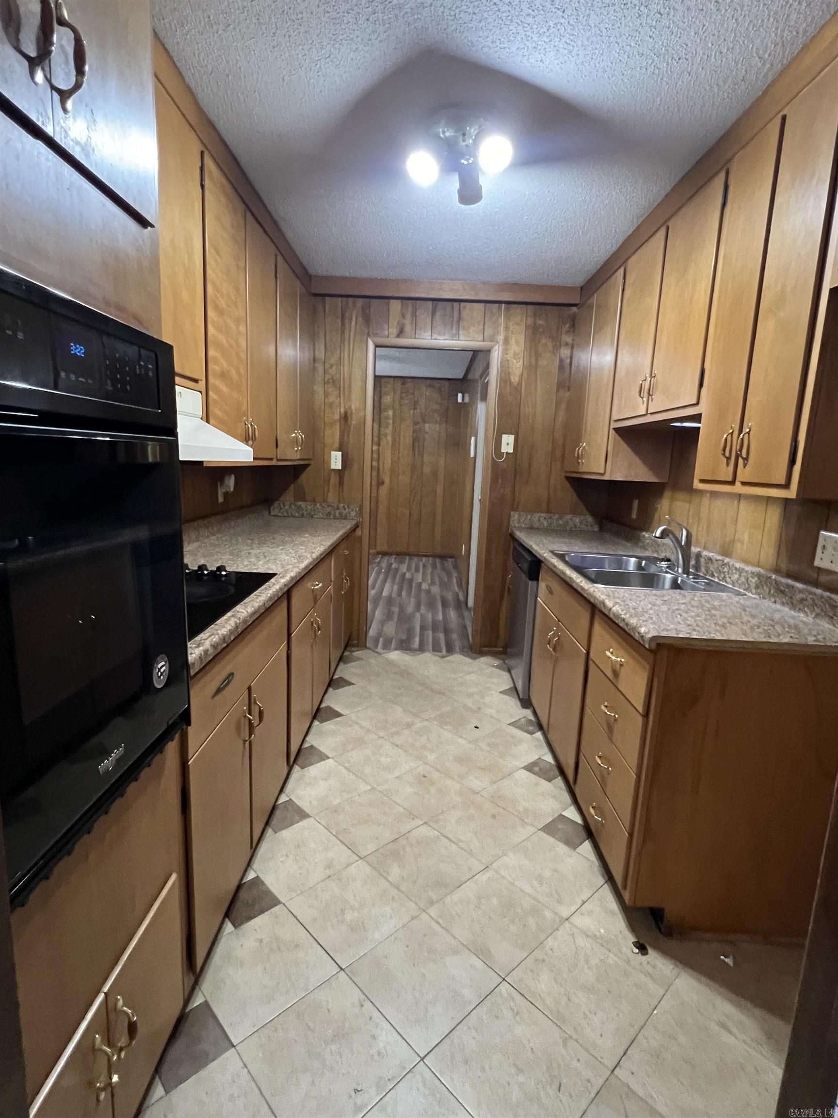 903 S Washington Street