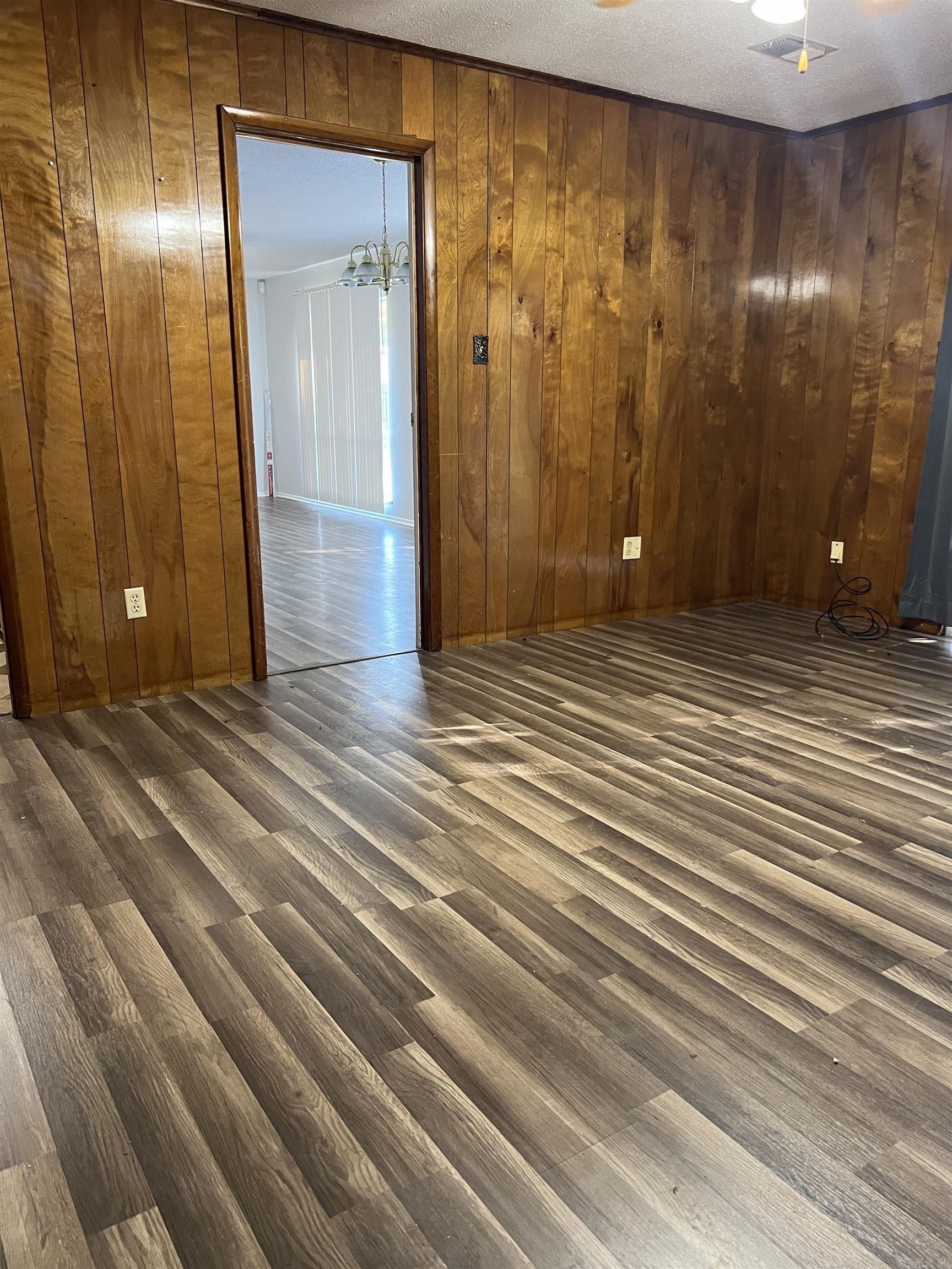 903 S Washington Street