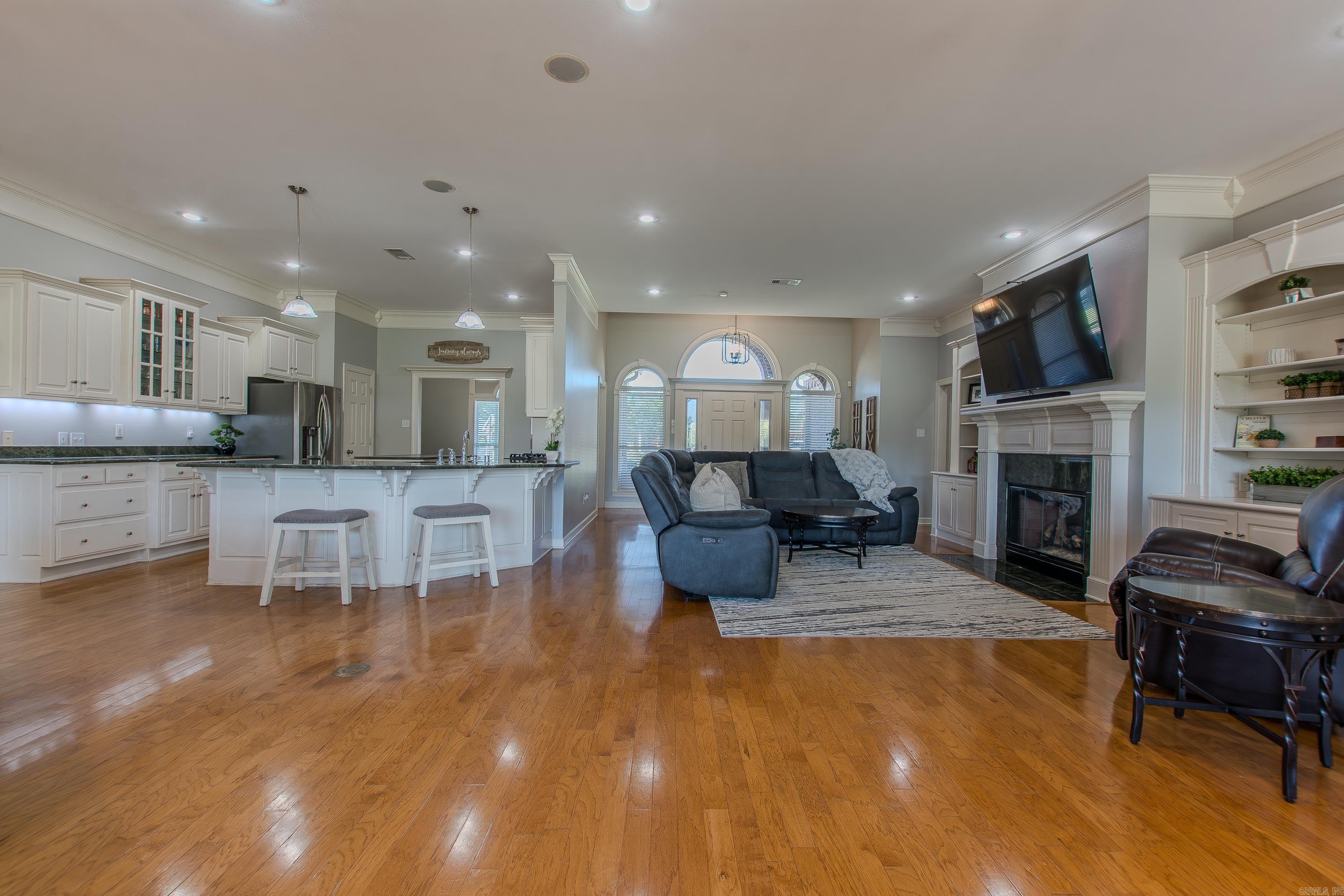 148 Marseille Drive