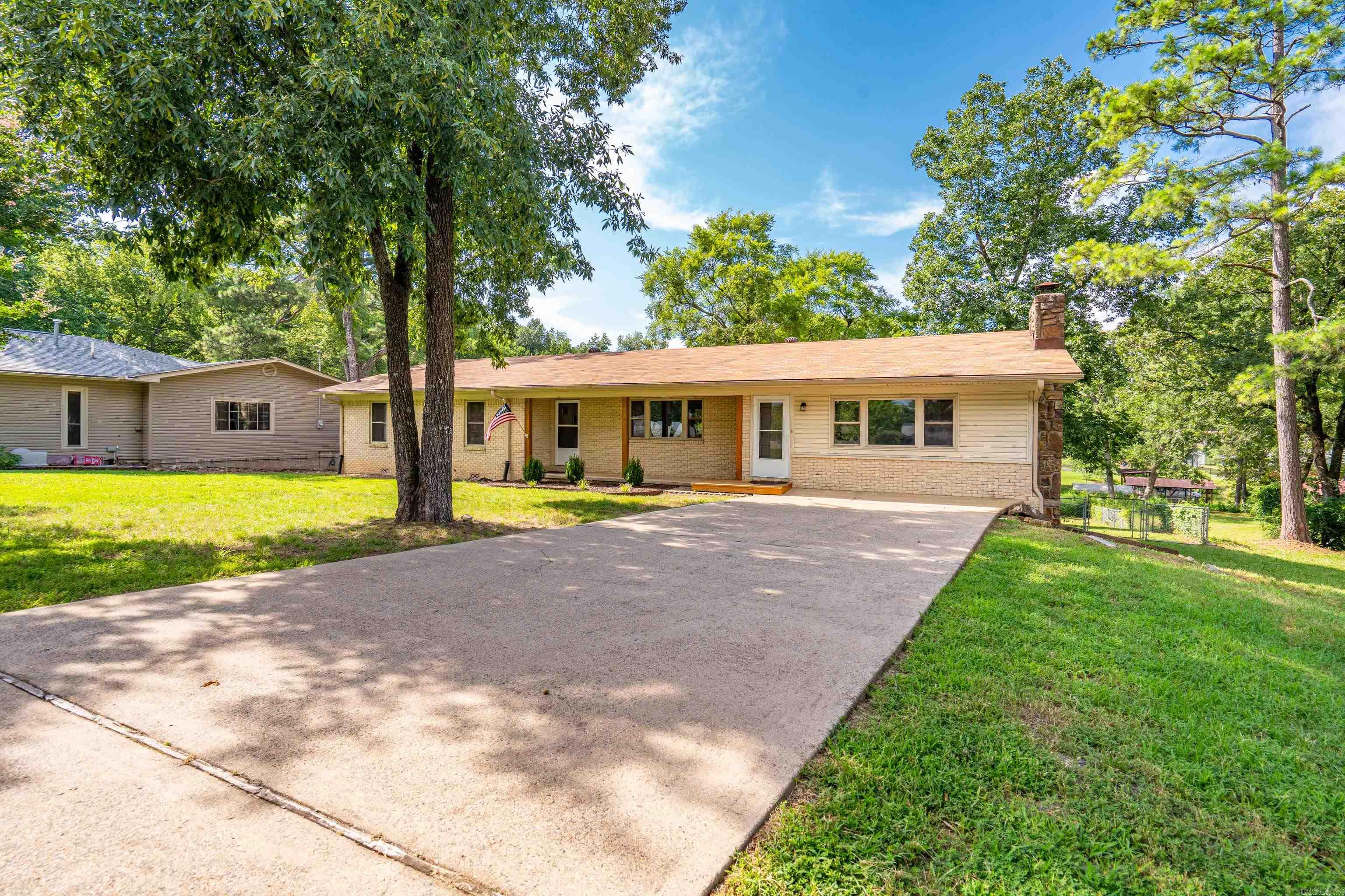 235 Echo Point