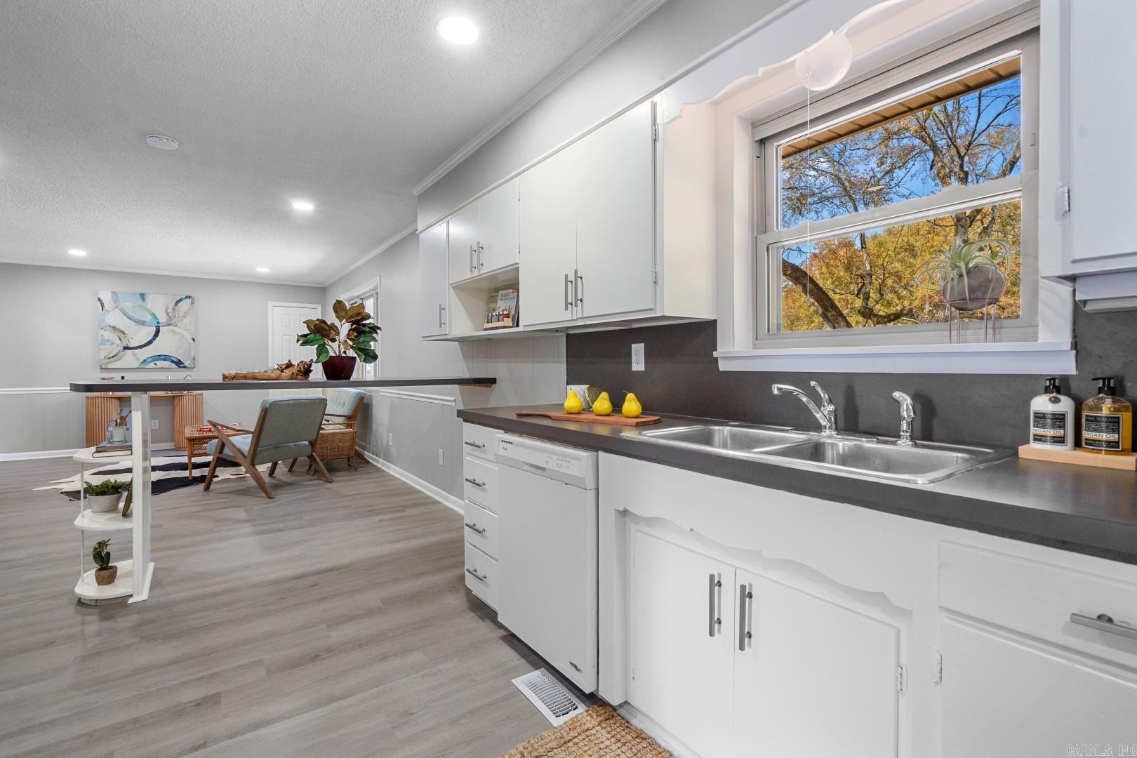 235 Echo Point