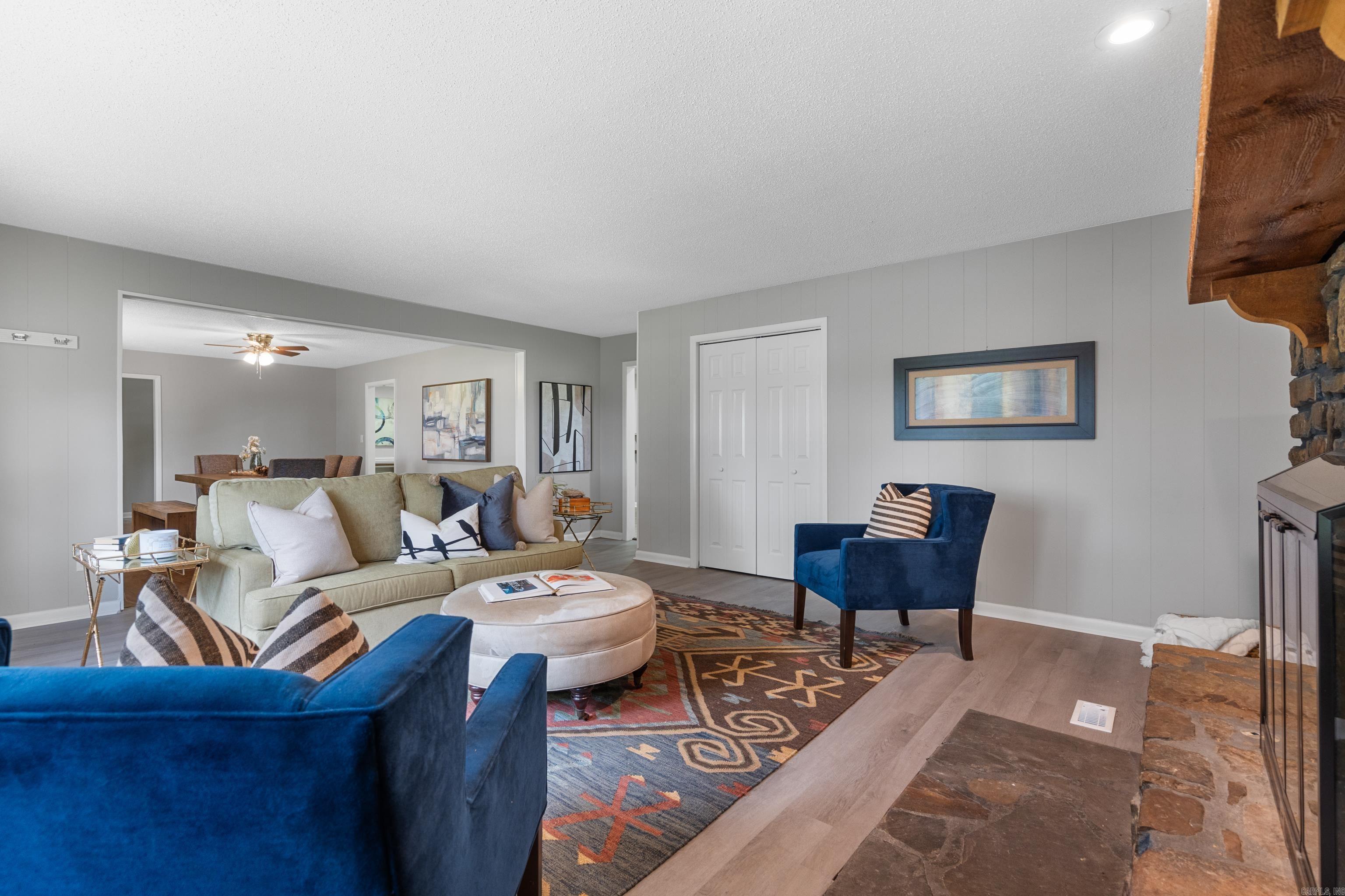 235 Echo Point