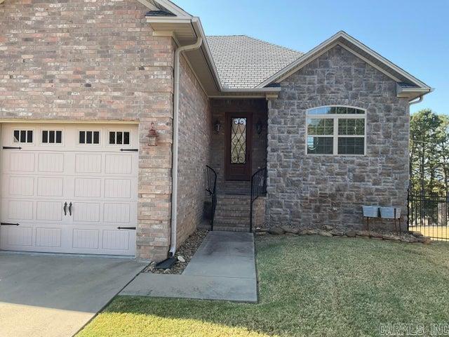 93 Village Court