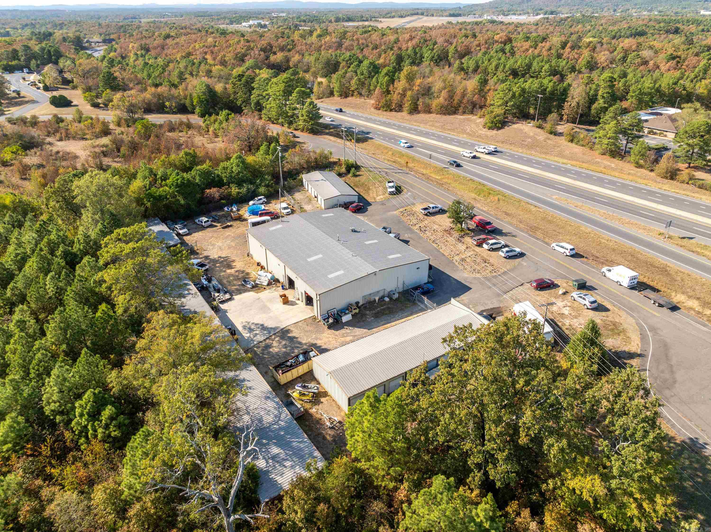 525 SECTION LINE Trail