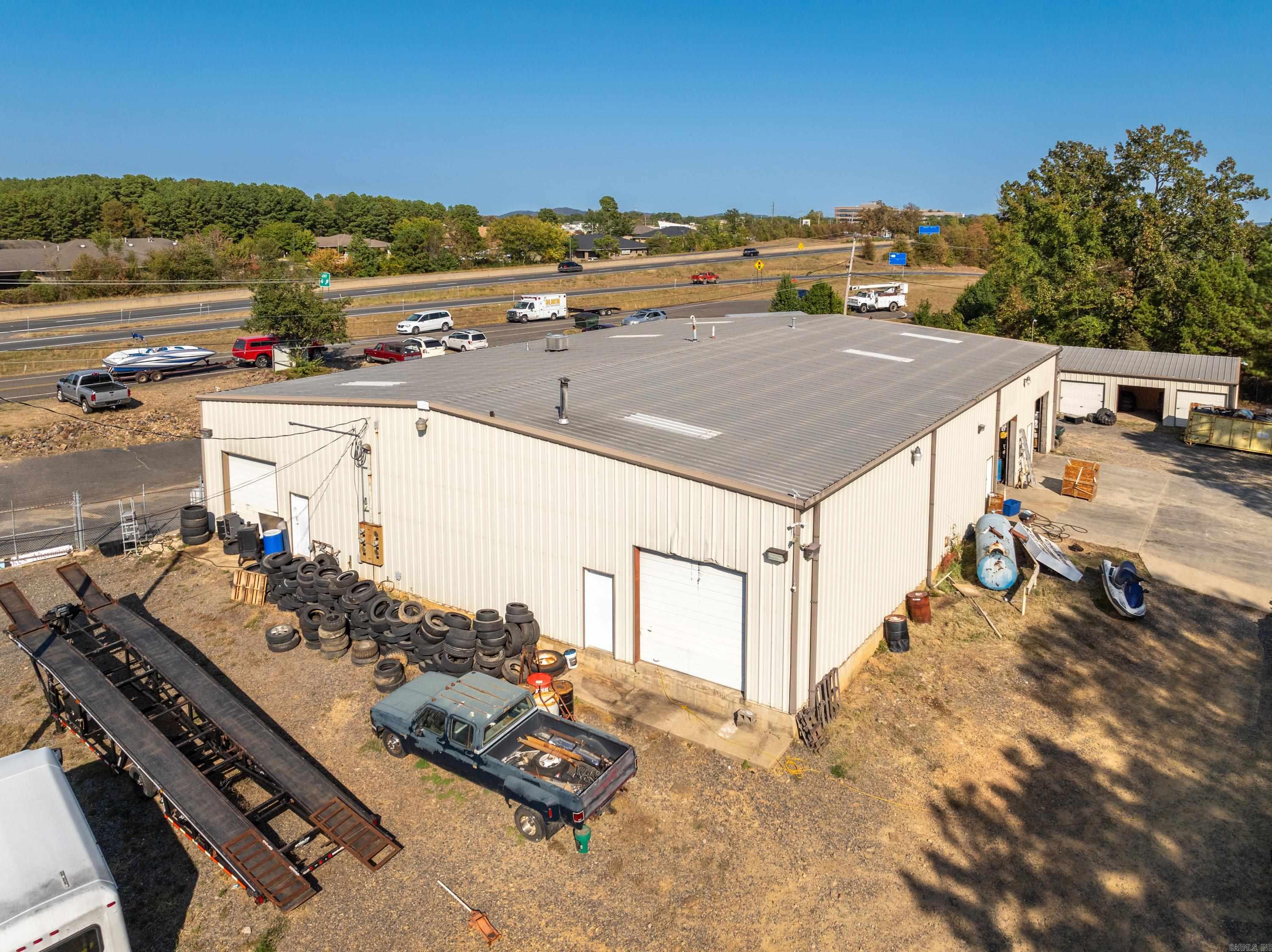 525 SECTION LINE Trail