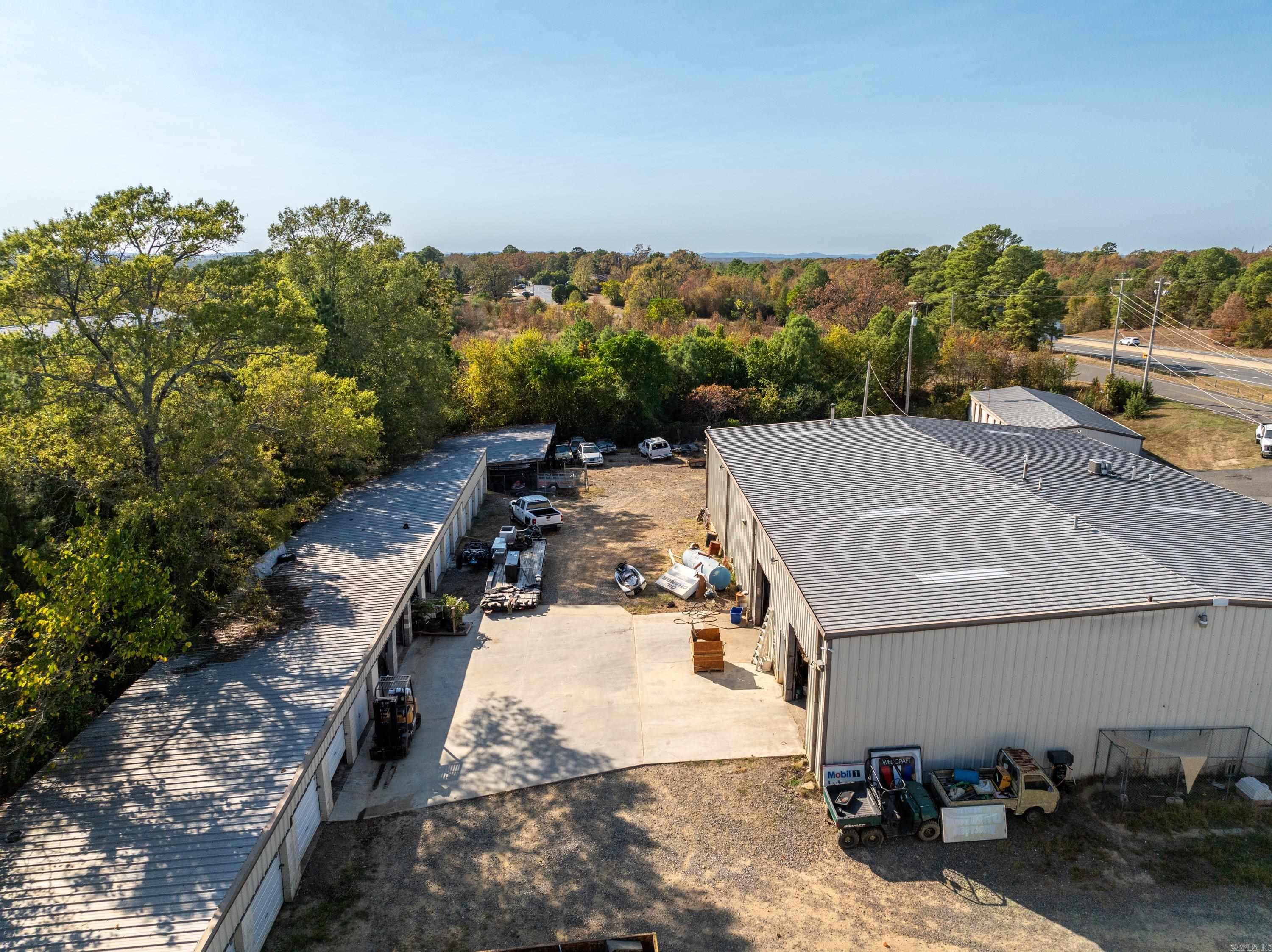 525 SECTION LINE Trail