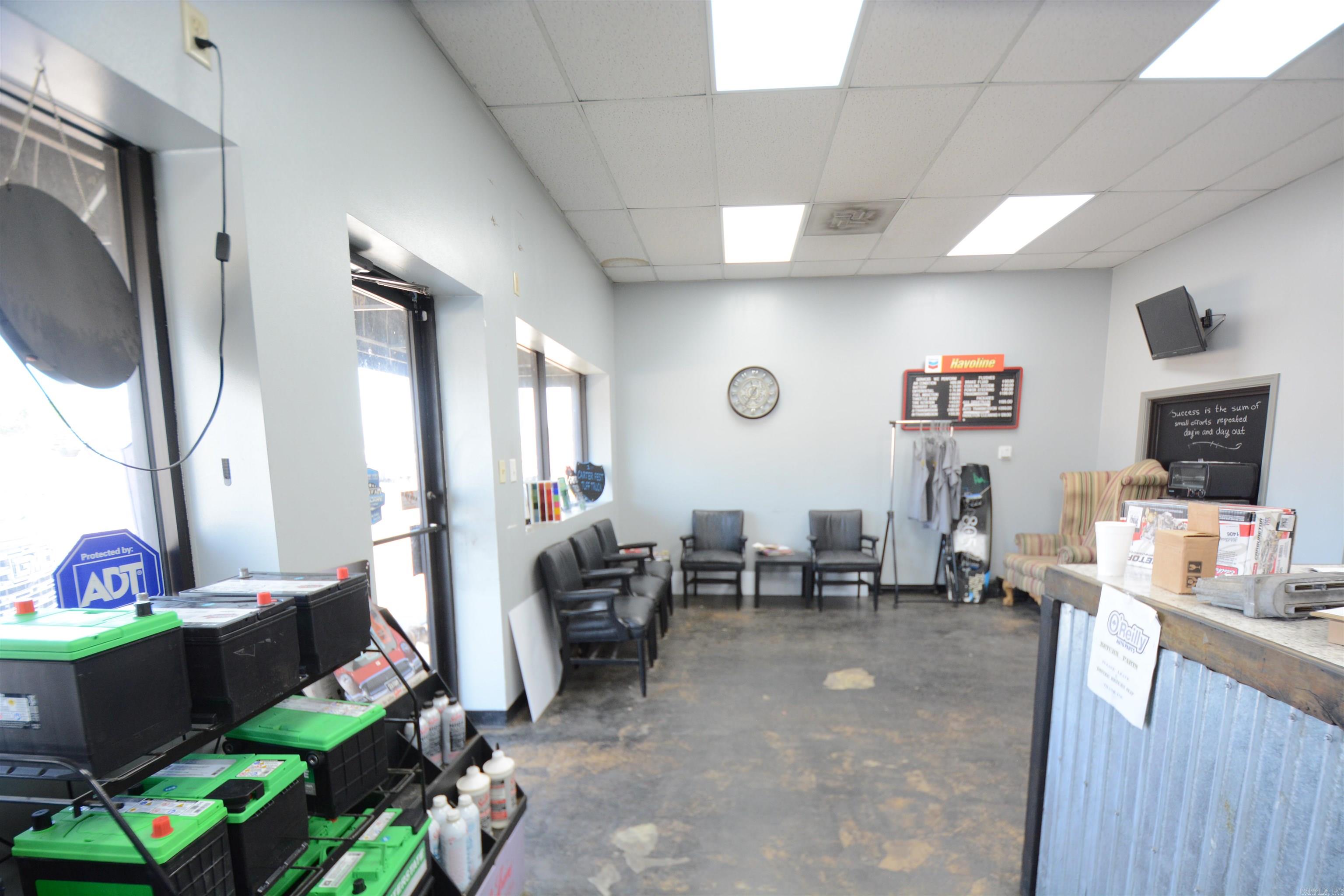 525 SECTION LINE Trail