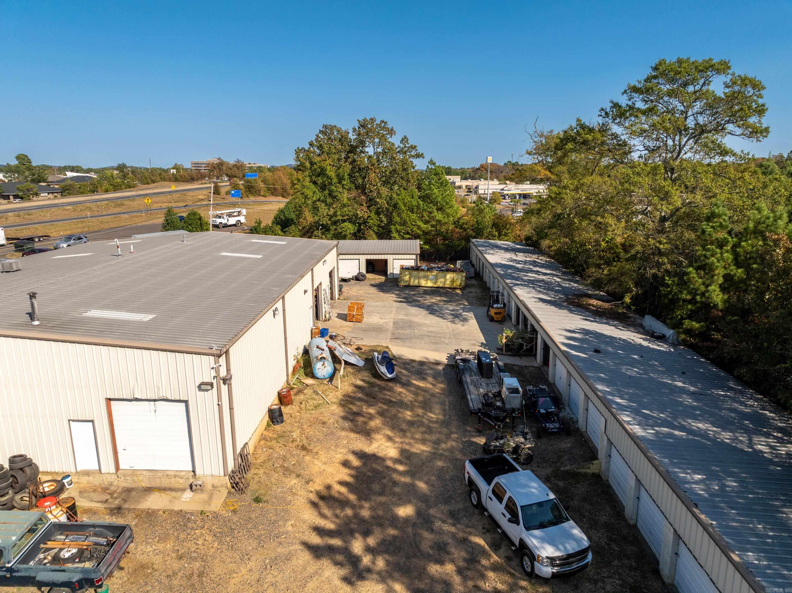 525 SECTION LINE Trail