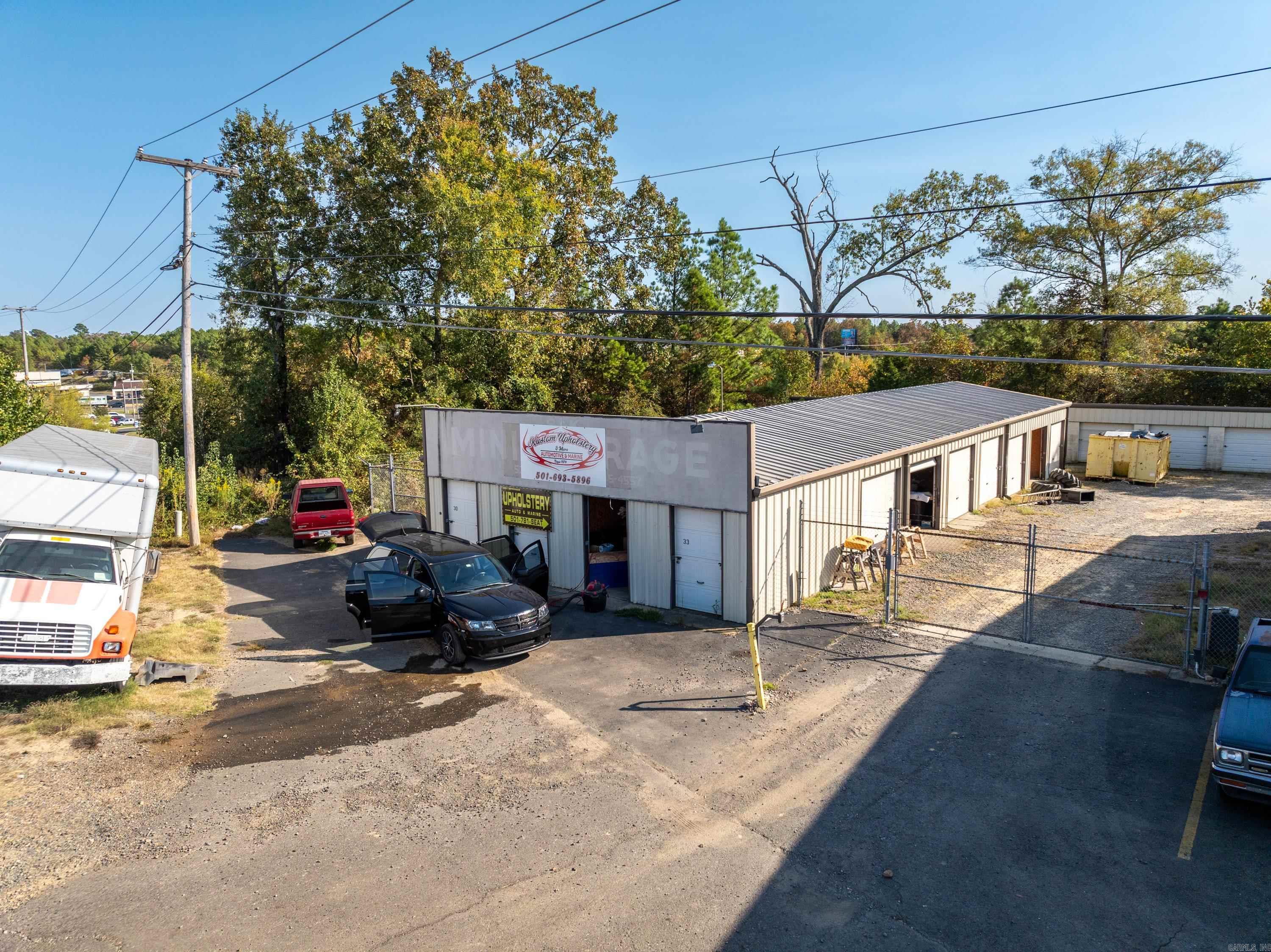 525 SECTION LINE Trail